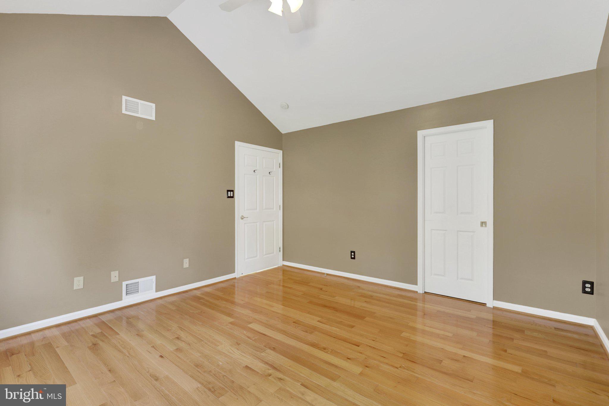 PENN NATIONAL GOLF COURSE COMMUNITY - Residential