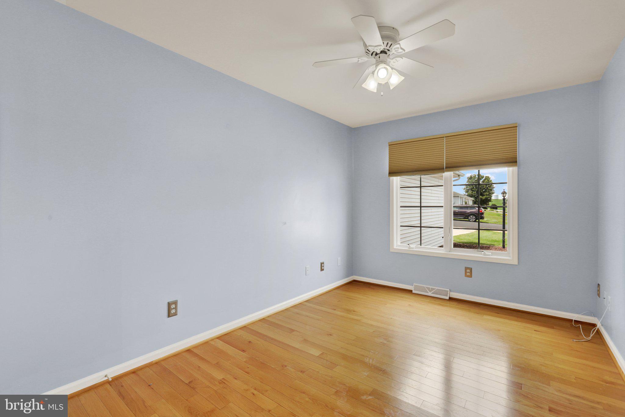 PENN NATIONAL GOLF COURSE COMMUNITY - Residential
