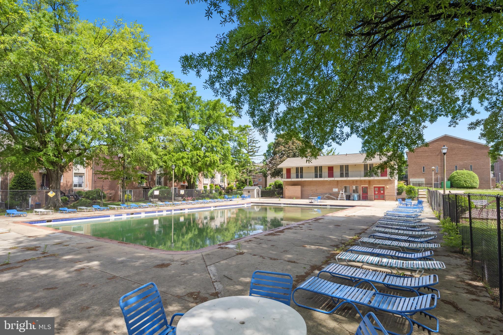 TERRACE TOWNHOUSES OF ANNANDALE - Residential