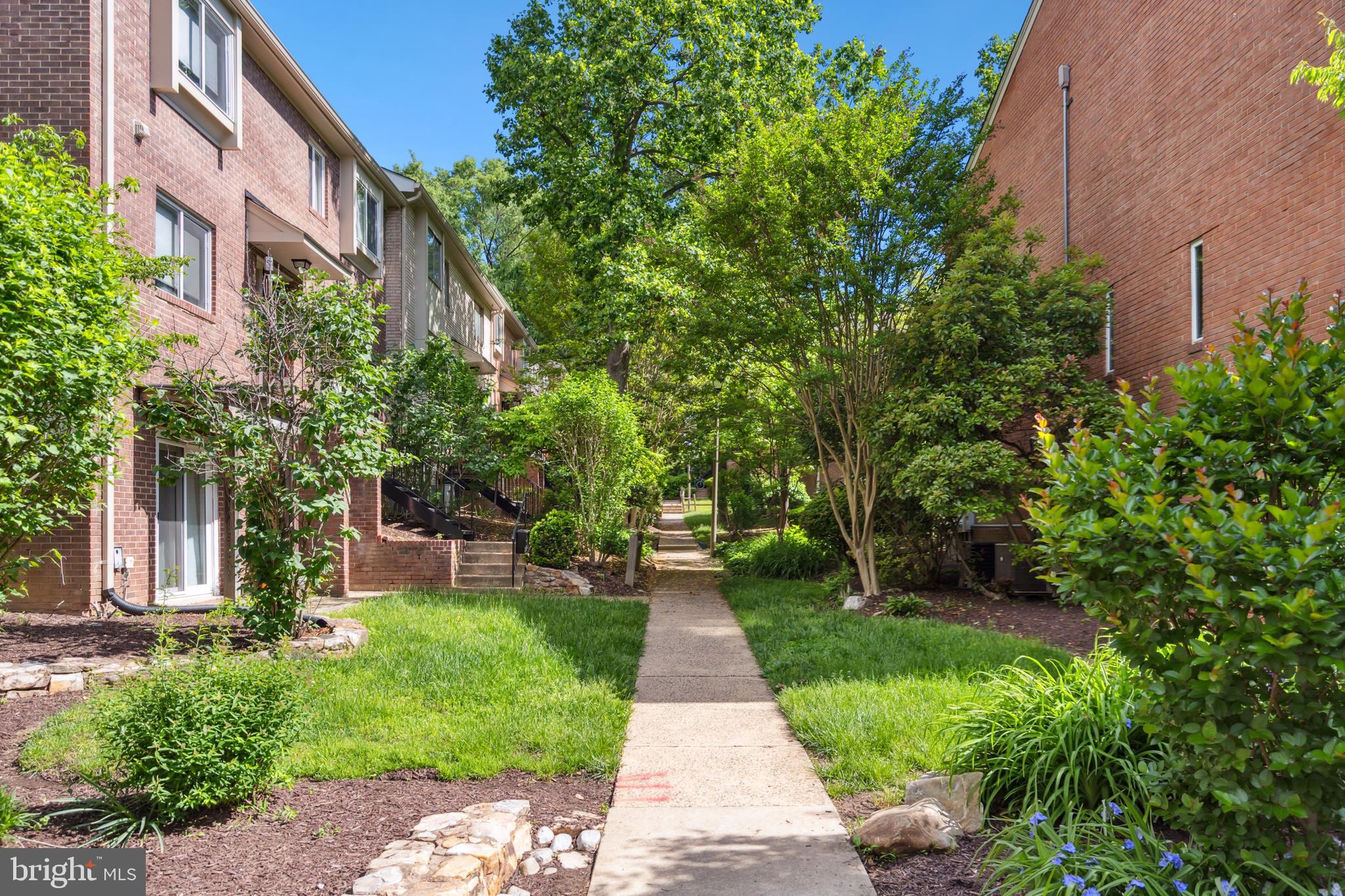 TERRACE TOWNHOUSES OF ANNANDALE - Residential