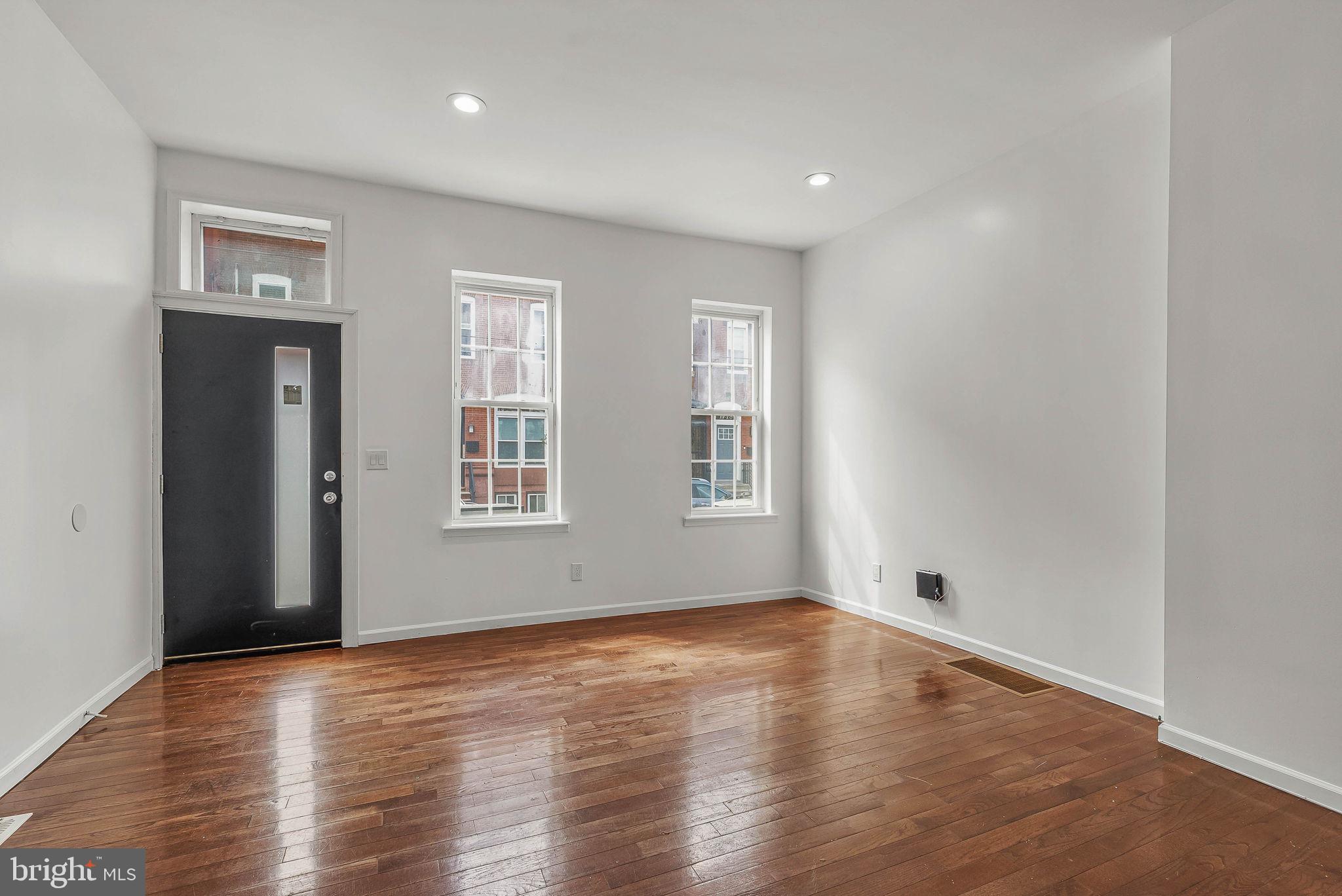 POINT BREEZE - Residential