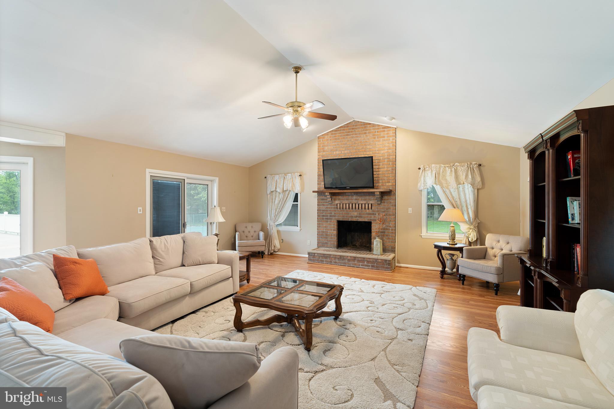 BROADRIDGE - Residential
