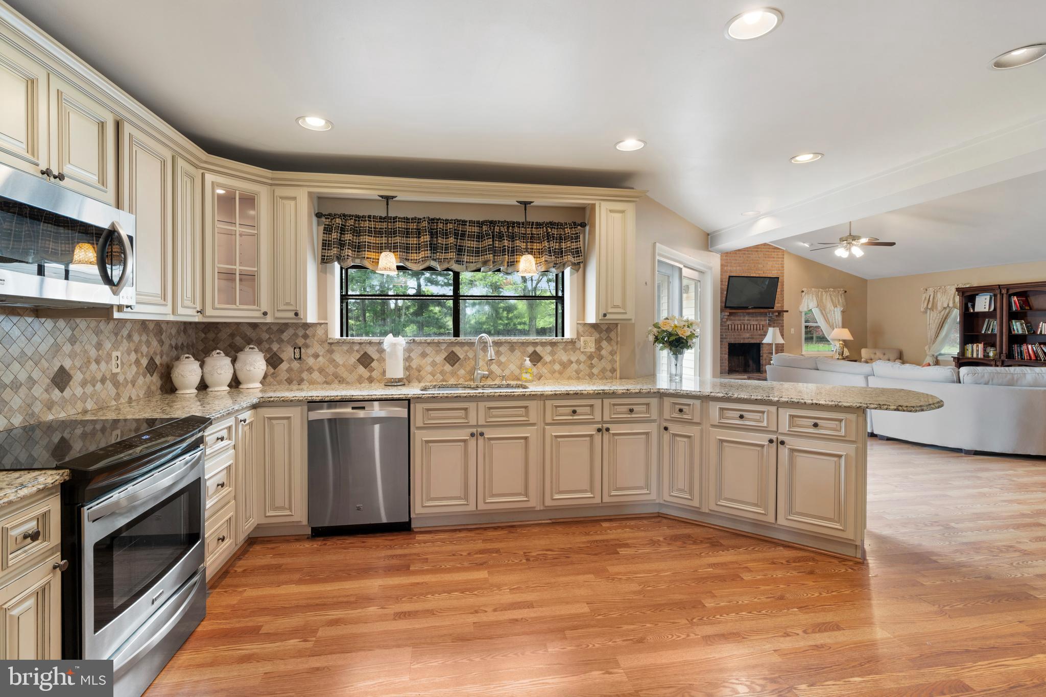 BROADRIDGE - Residential