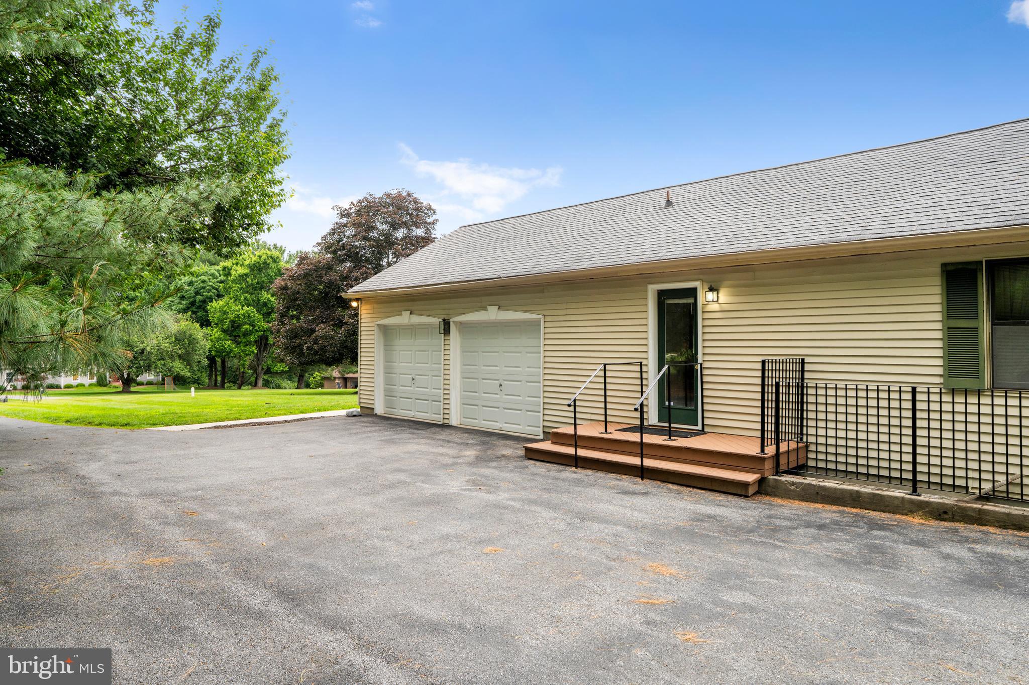 BROADRIDGE - Residential
