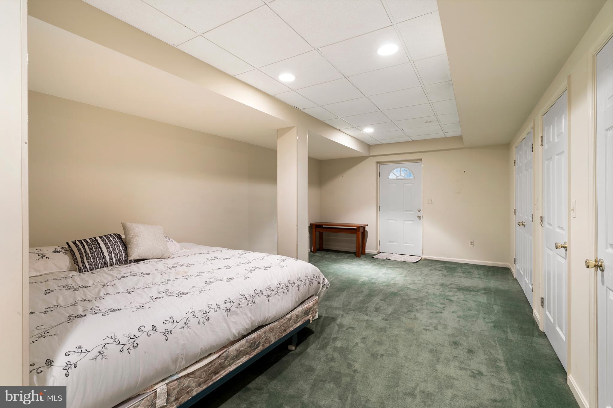 BROADRIDGE - Residential