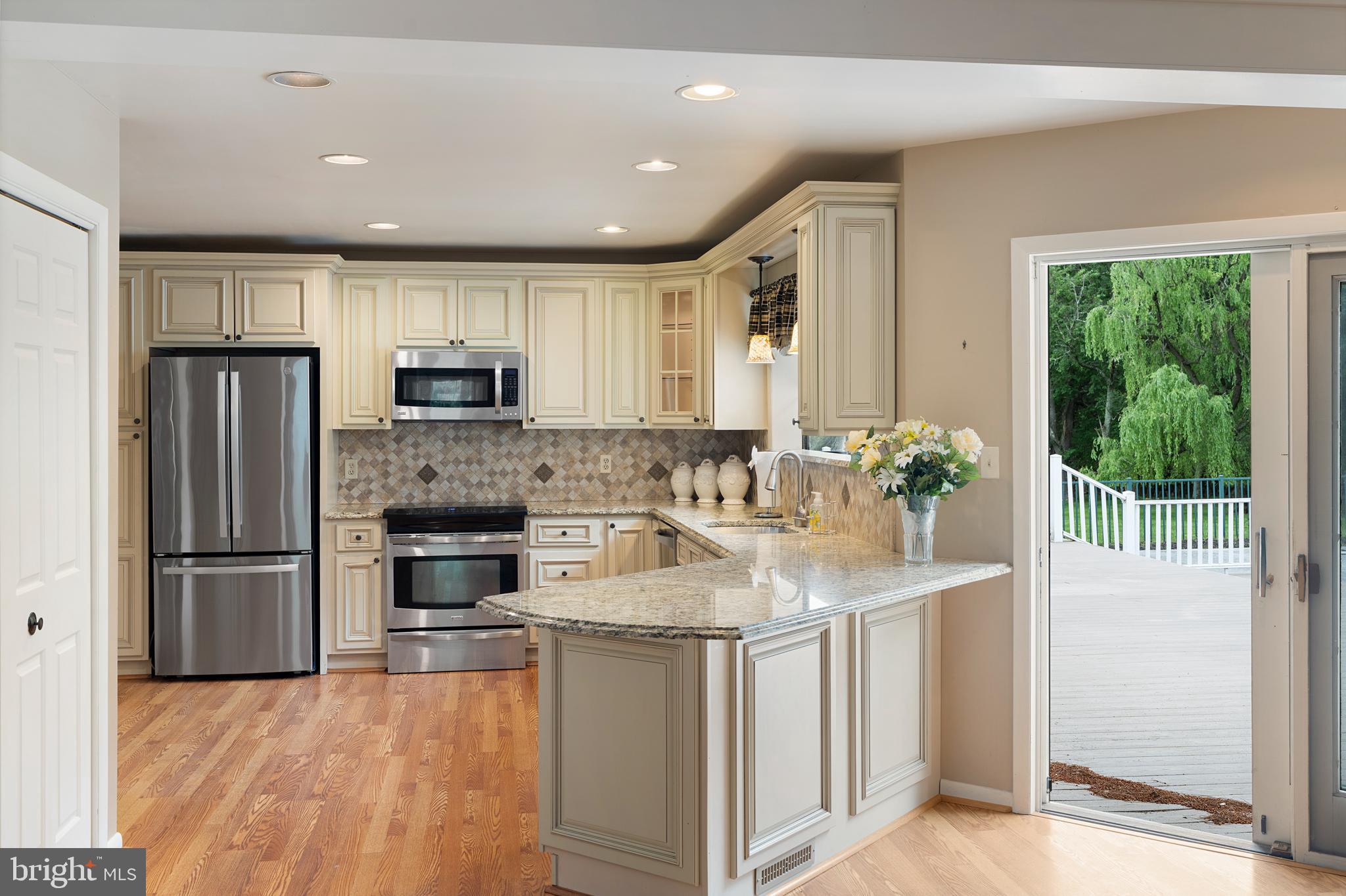 BROADRIDGE - Residential