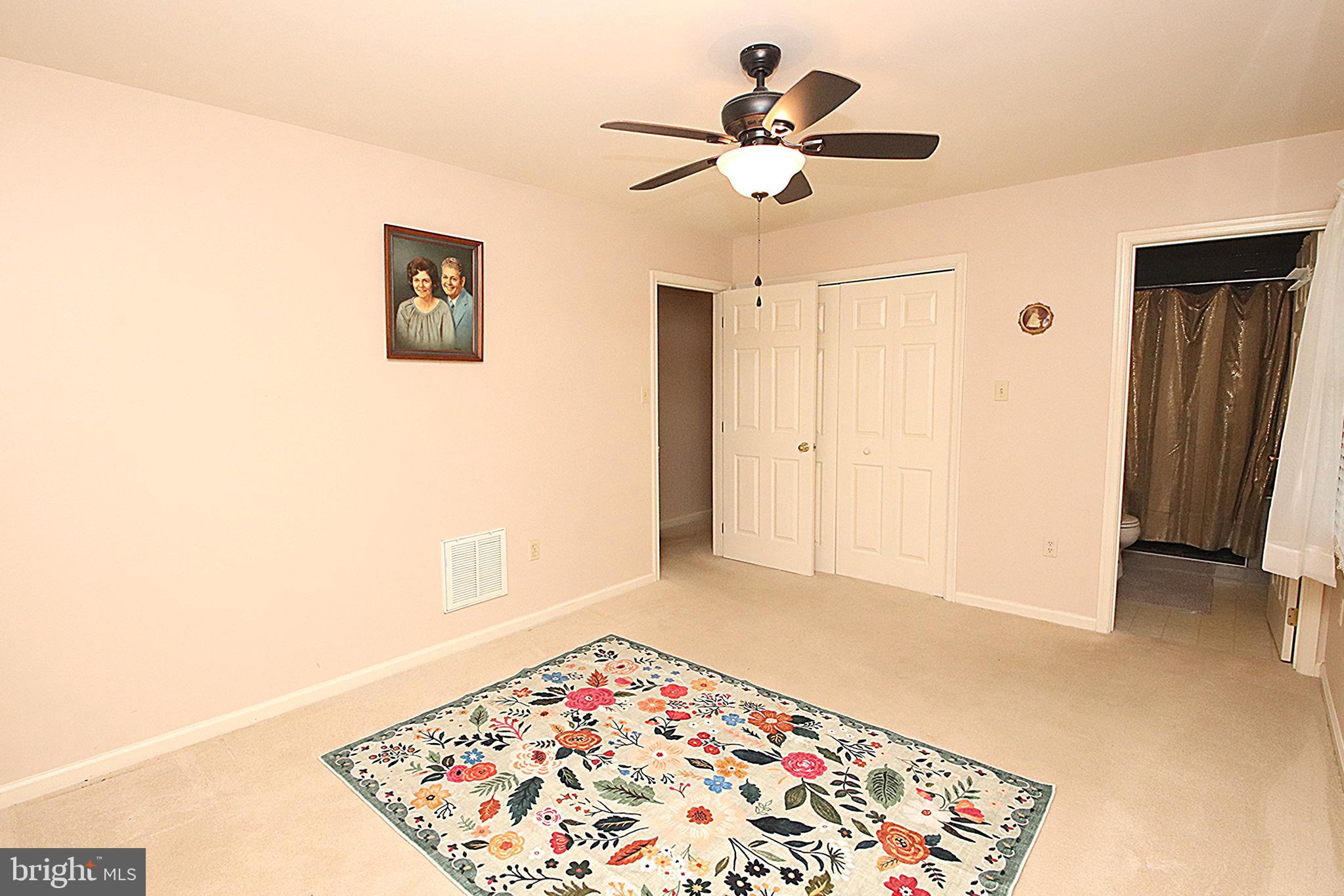 SOUTH POINTE - Residential
