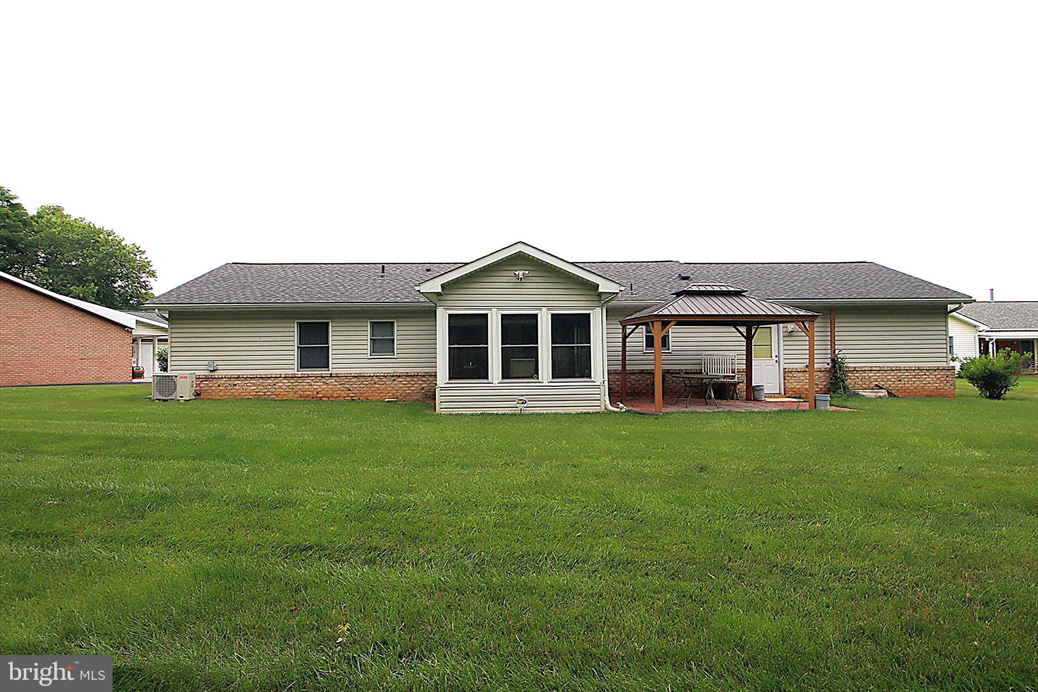 SOUTH POINTE - Residential