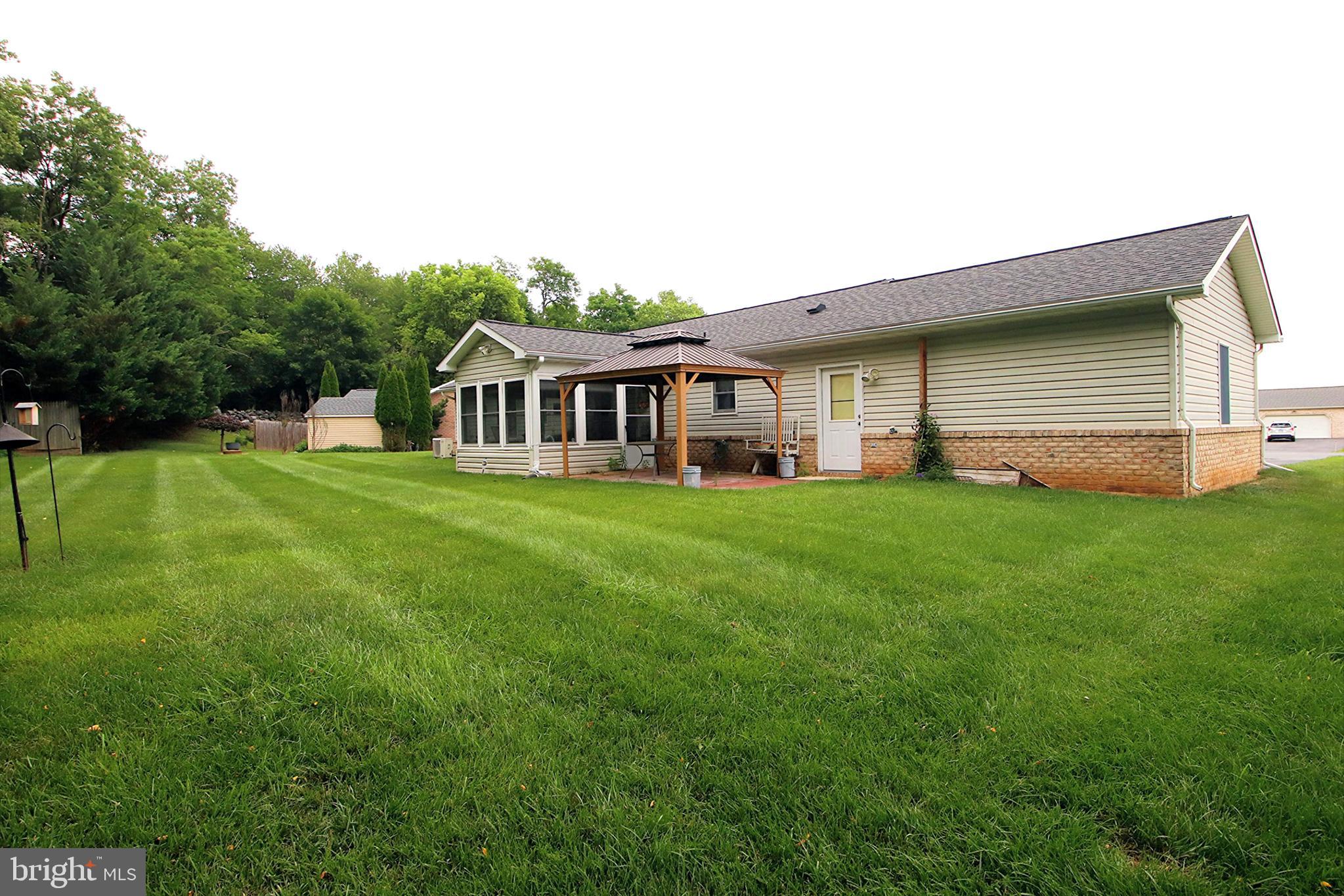 SOUTH POINTE - Residential