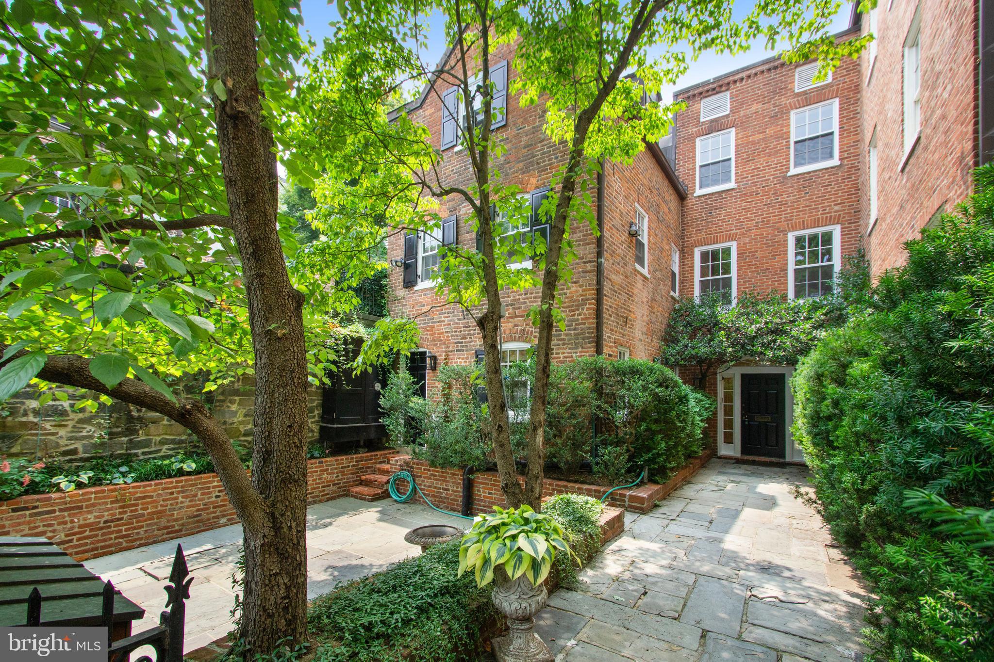 GEORGETOWN - Residential