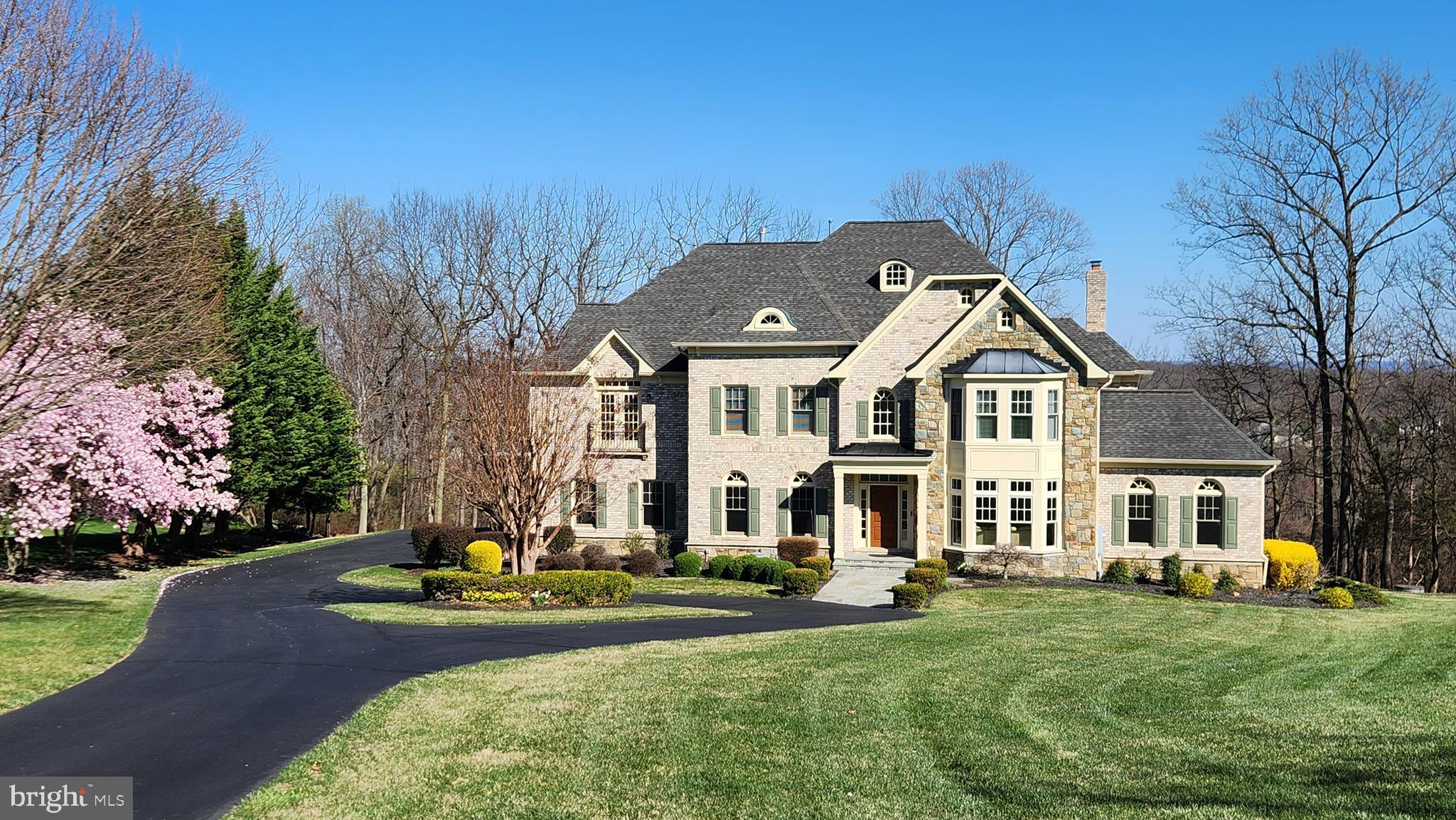 BEACON HILL - Residential