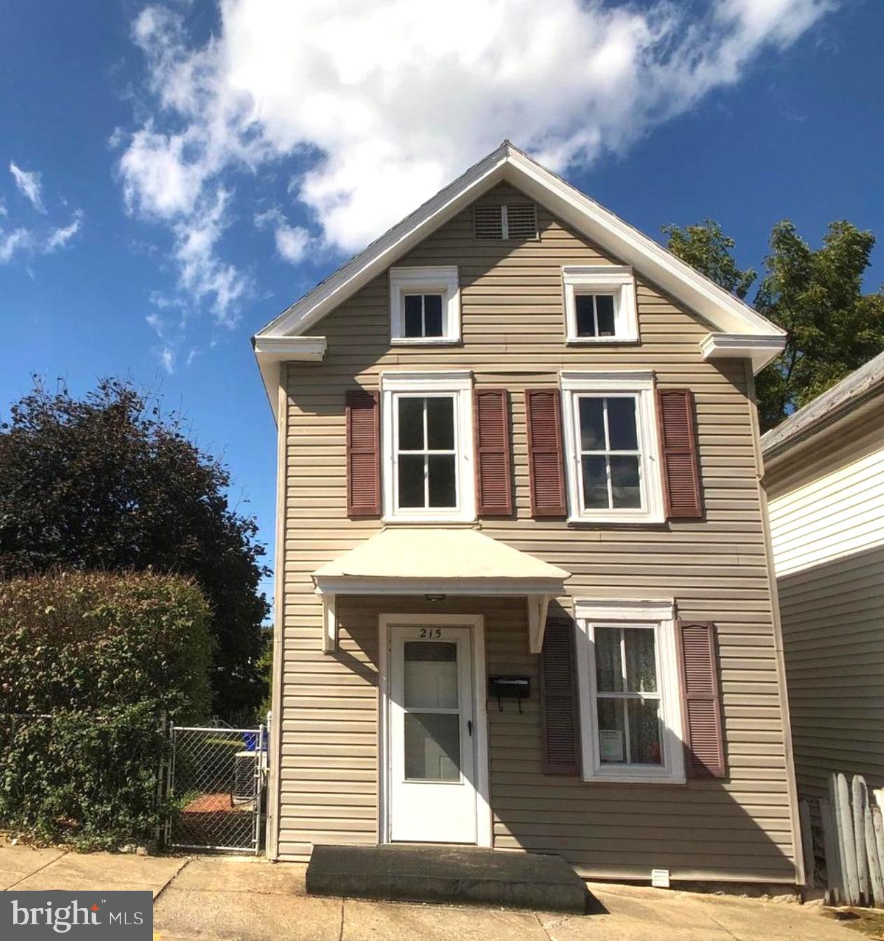 HAGERSTOWN - Residential