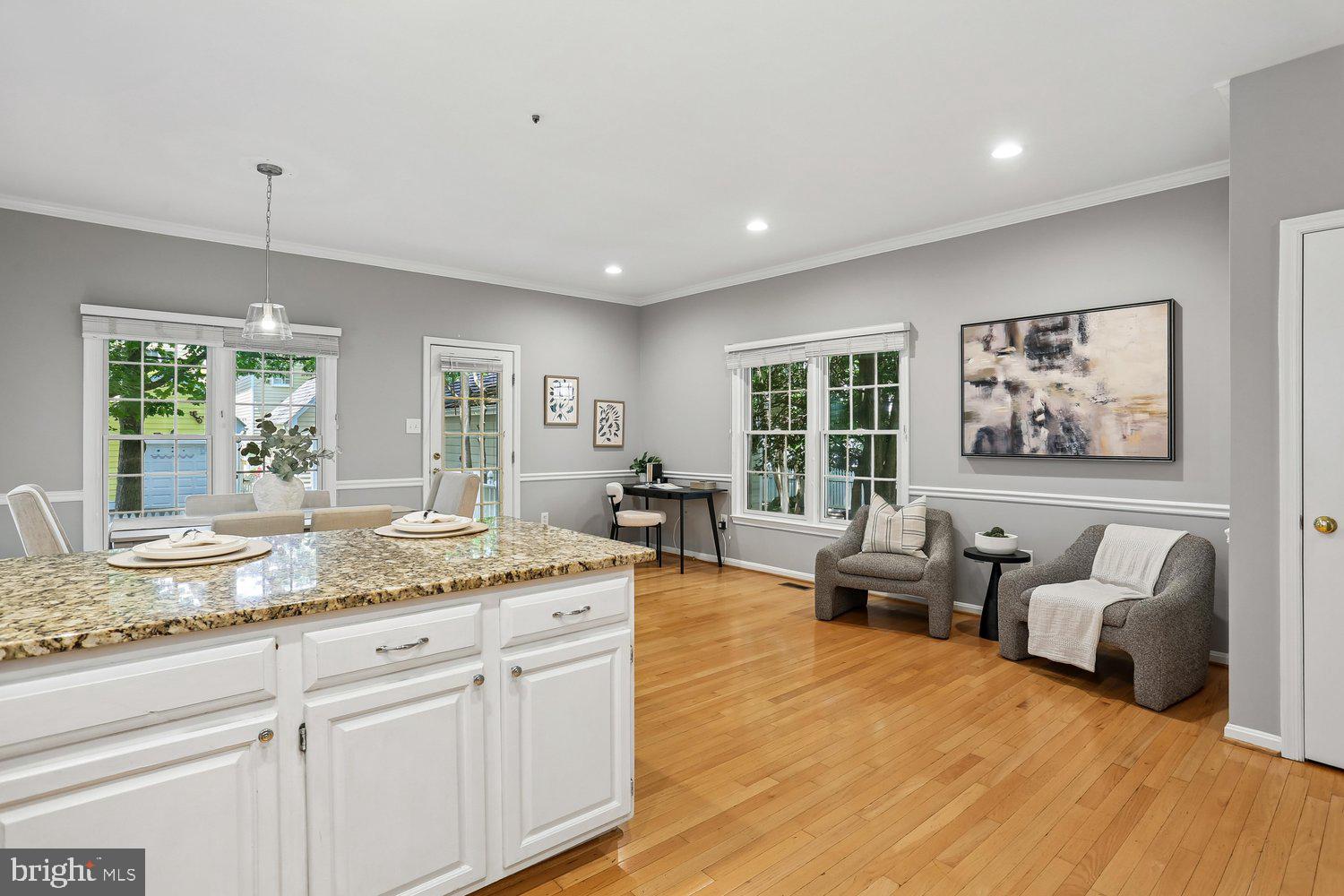KENTLANDS - Residential