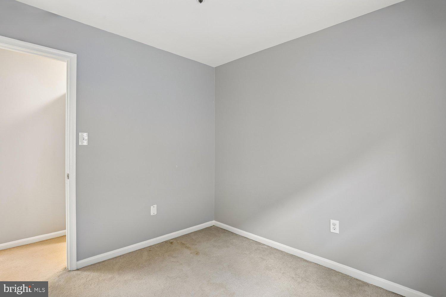 KENTLANDS - Residential