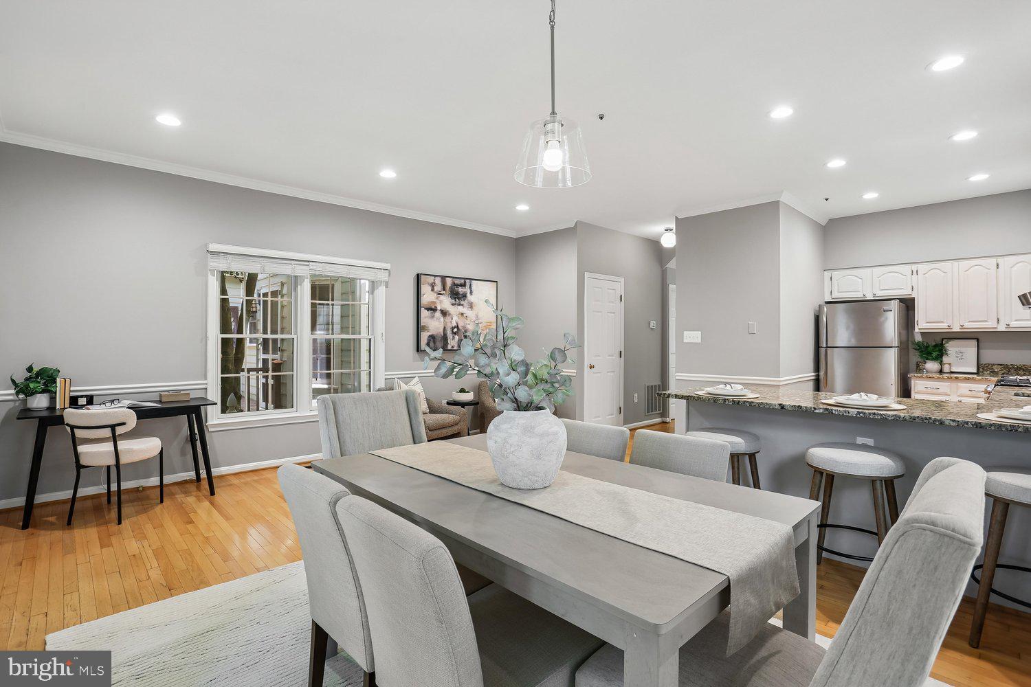 KENTLANDS - Residential