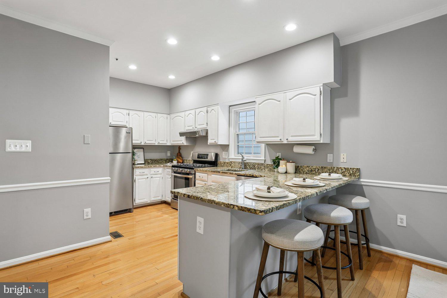 KENTLANDS - Residential
