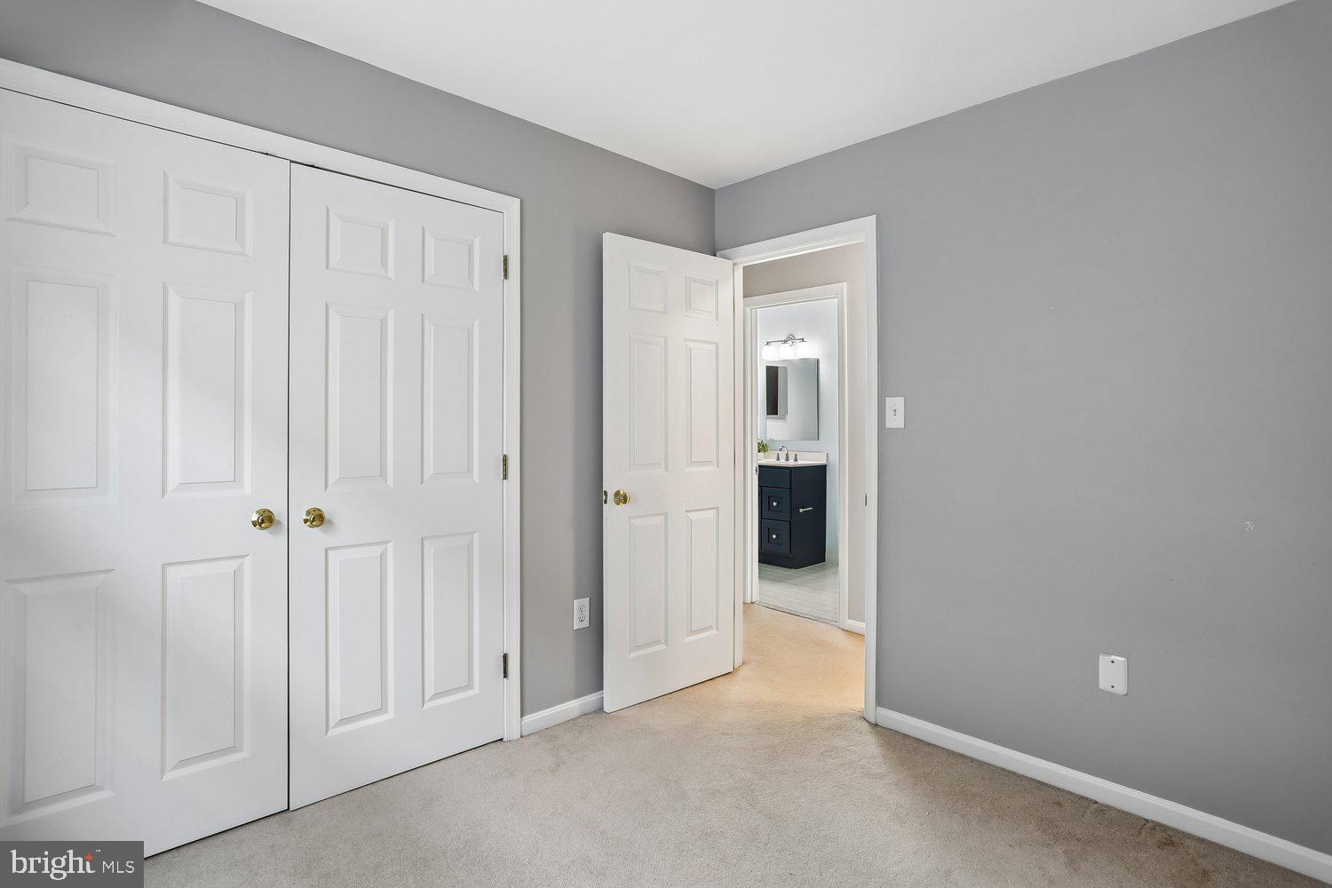 KENTLANDS - Residential