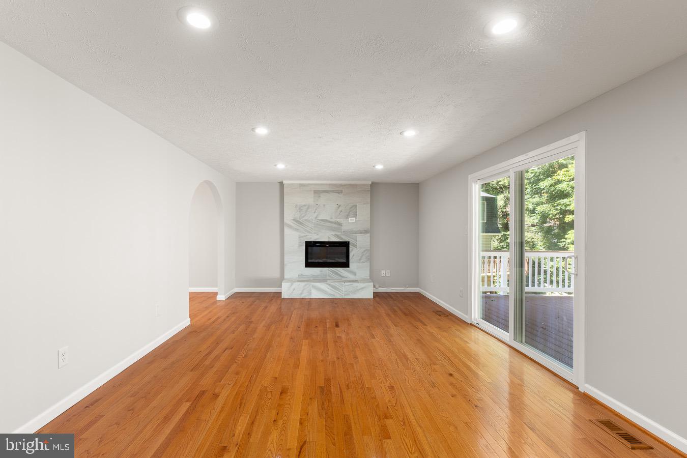 BURKE CENTRE - Residential