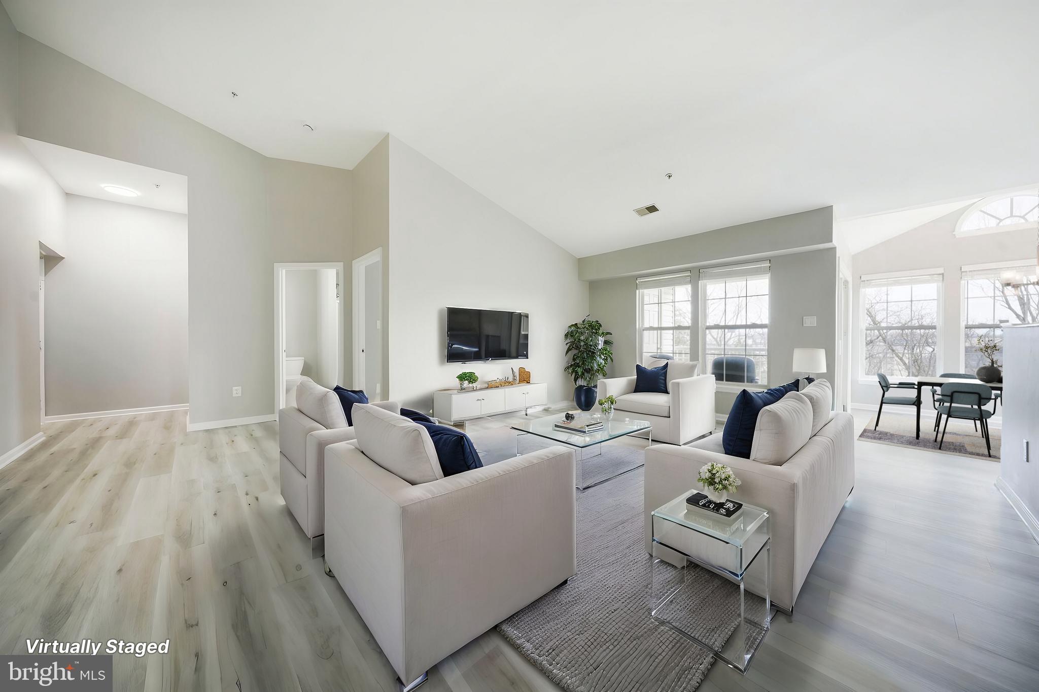 SOUTH MEADOWS - Residential