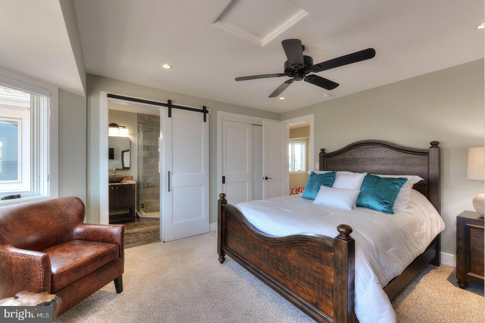 CAPE SHORES - Residential