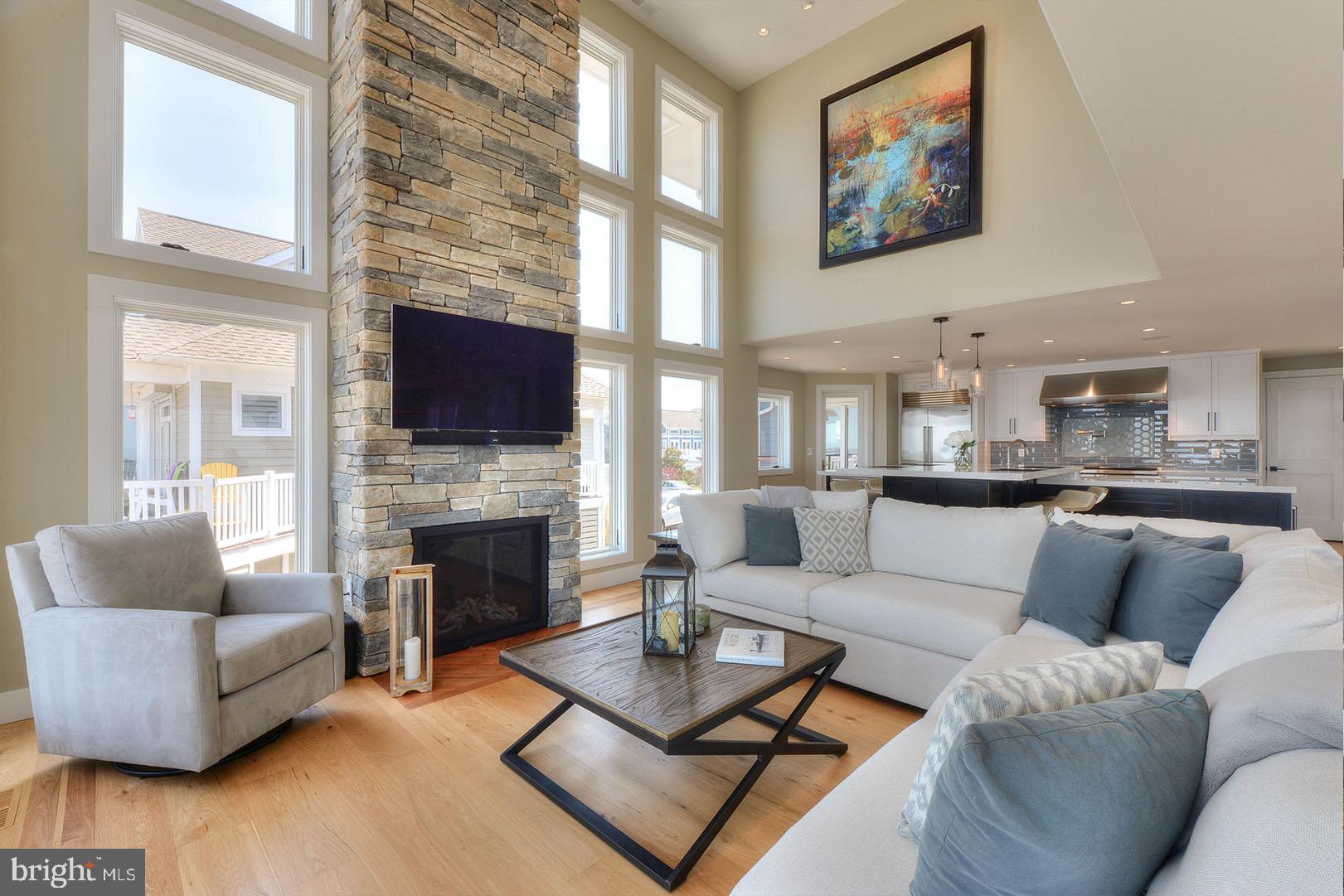 CAPE SHORES - Residential