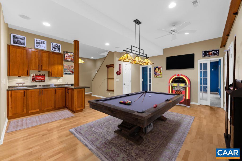 FOREST LAKES SOUTH - Residential