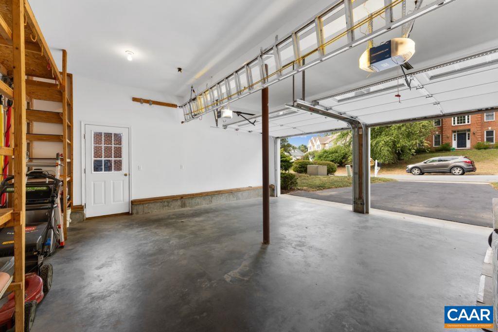 FOREST LAKES SOUTH - Residential