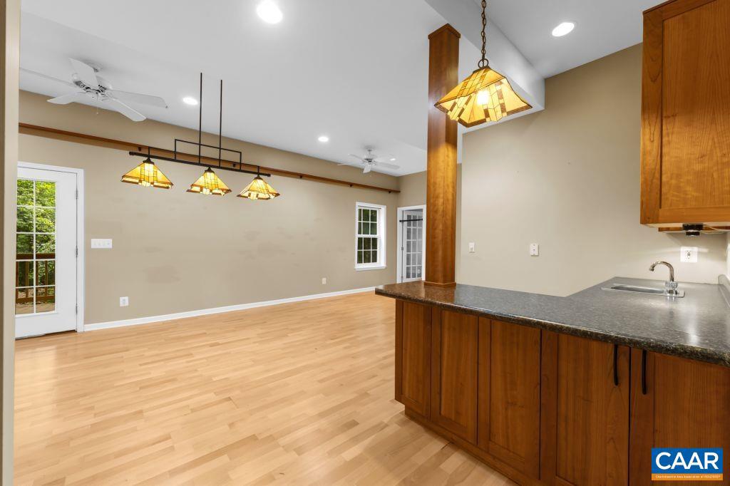 FOREST LAKES SOUTH - Residential