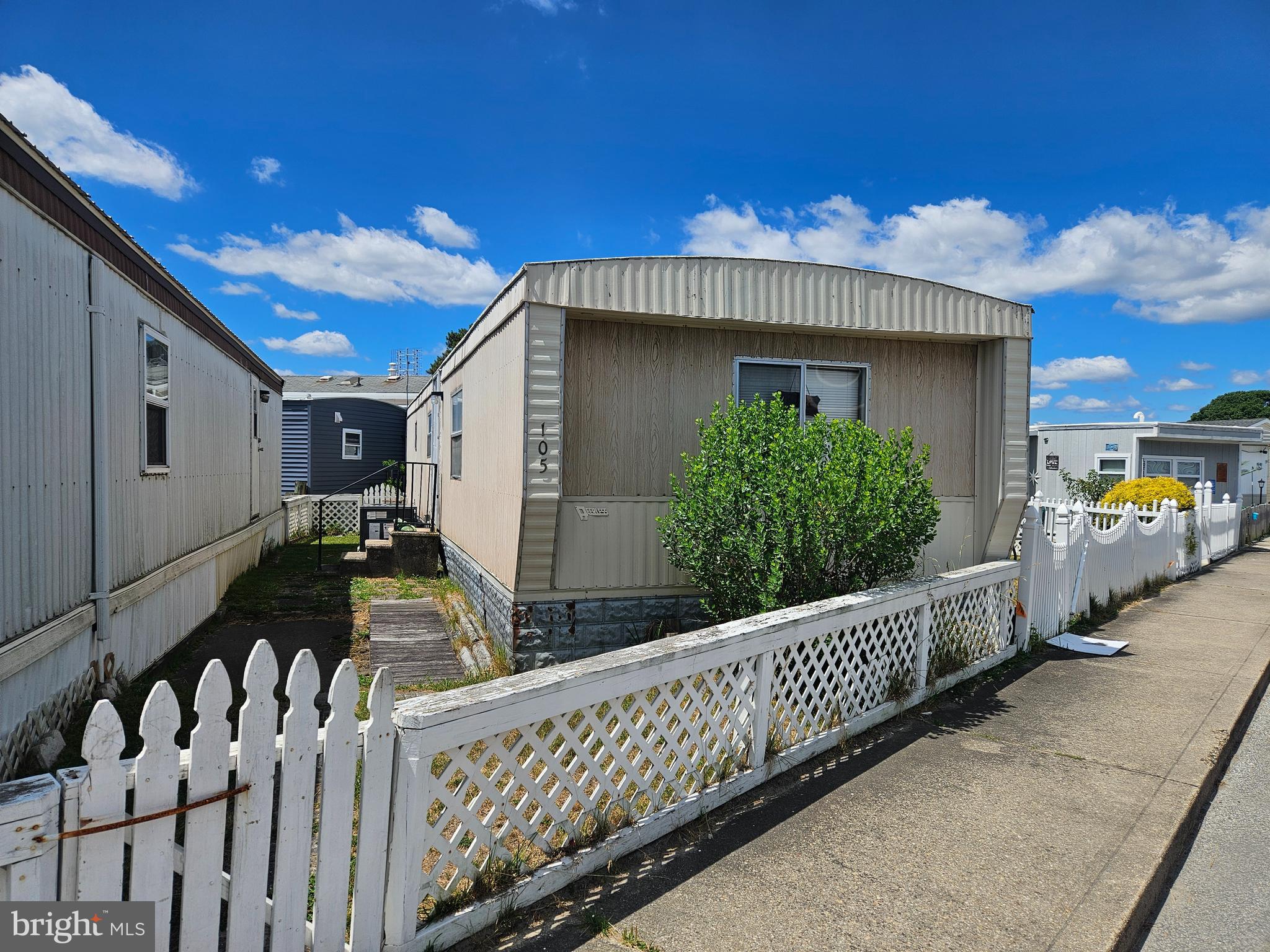 SUNDOWNER PARK - Residential