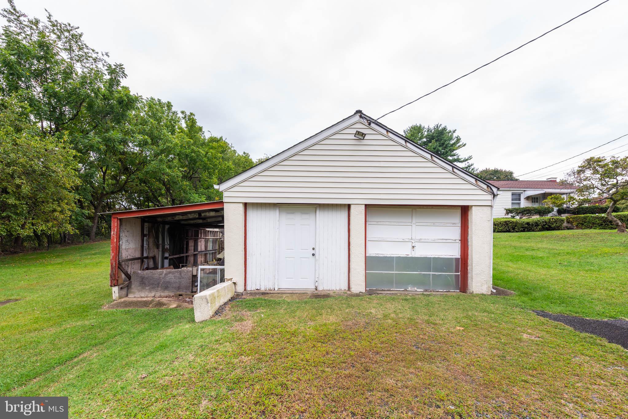 CARNEY GROVE - Residential
