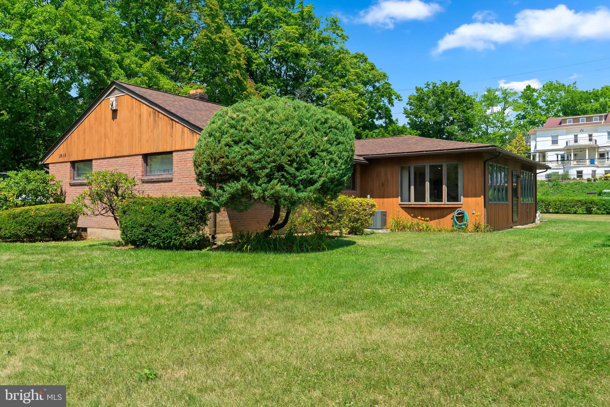 COLLEGE HEIGHTS - Residential