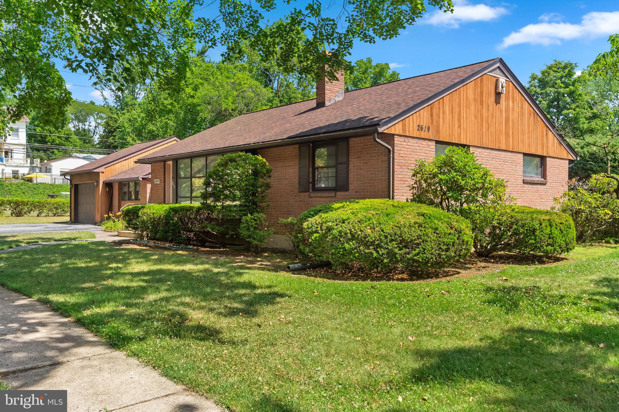 COLLEGE HEIGHTS - Residential