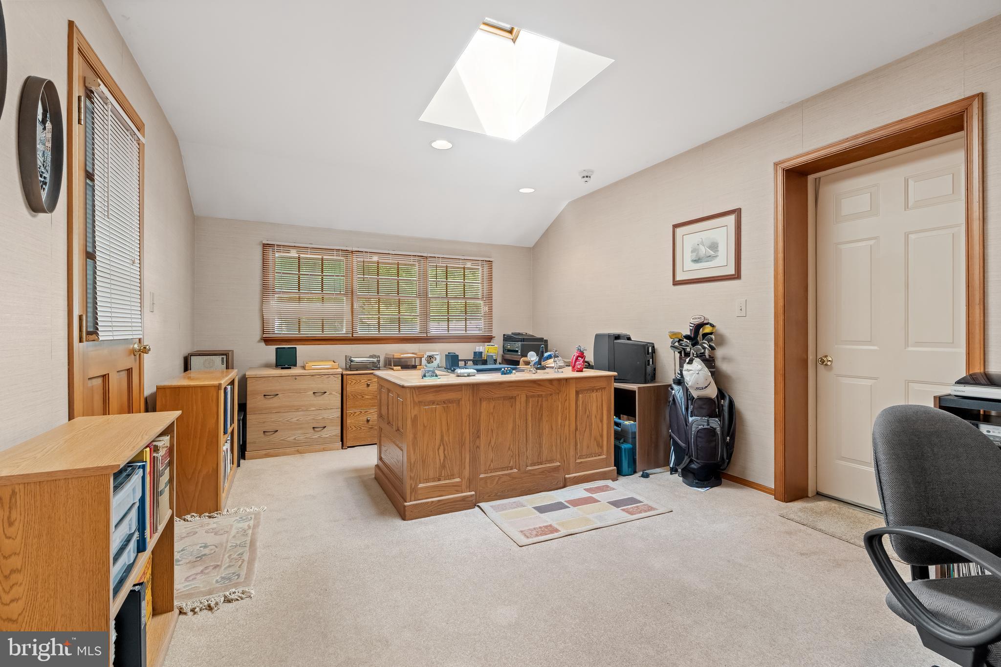 COLLEGE HEIGHTS - Residential