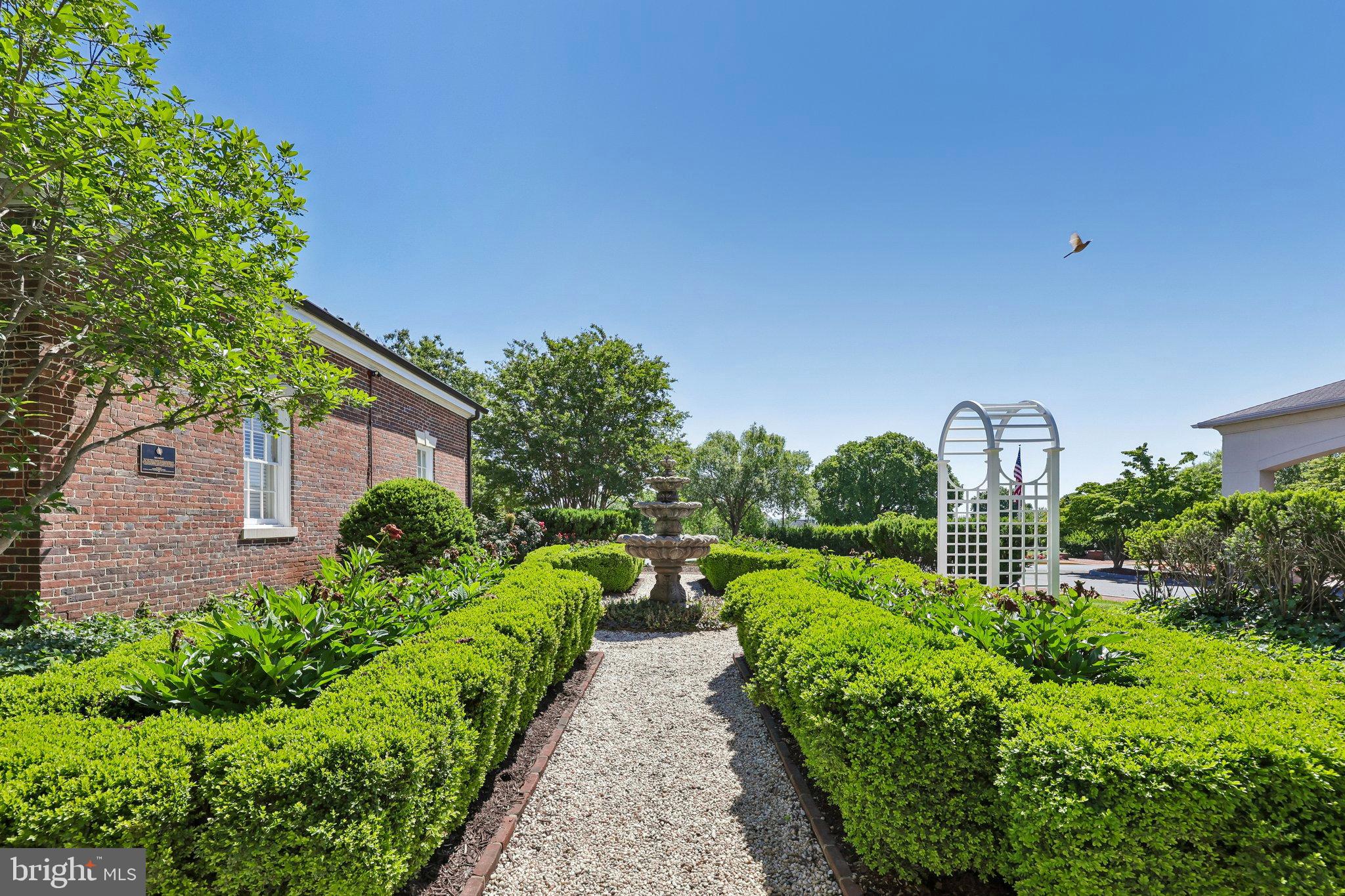 BELMONT COUNTRY CLUB - Residential