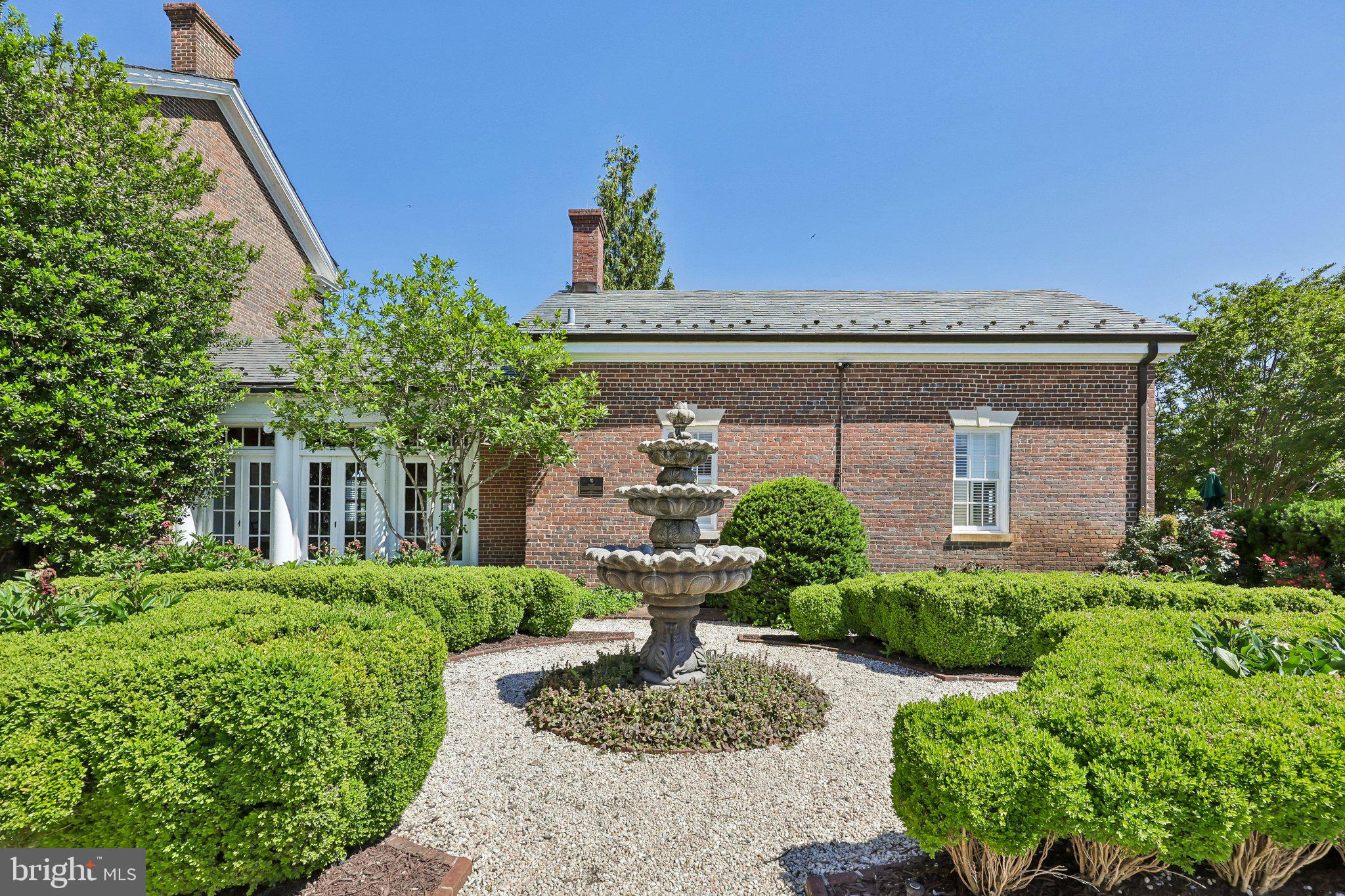 BELMONT COUNTRY CLUB - Residential