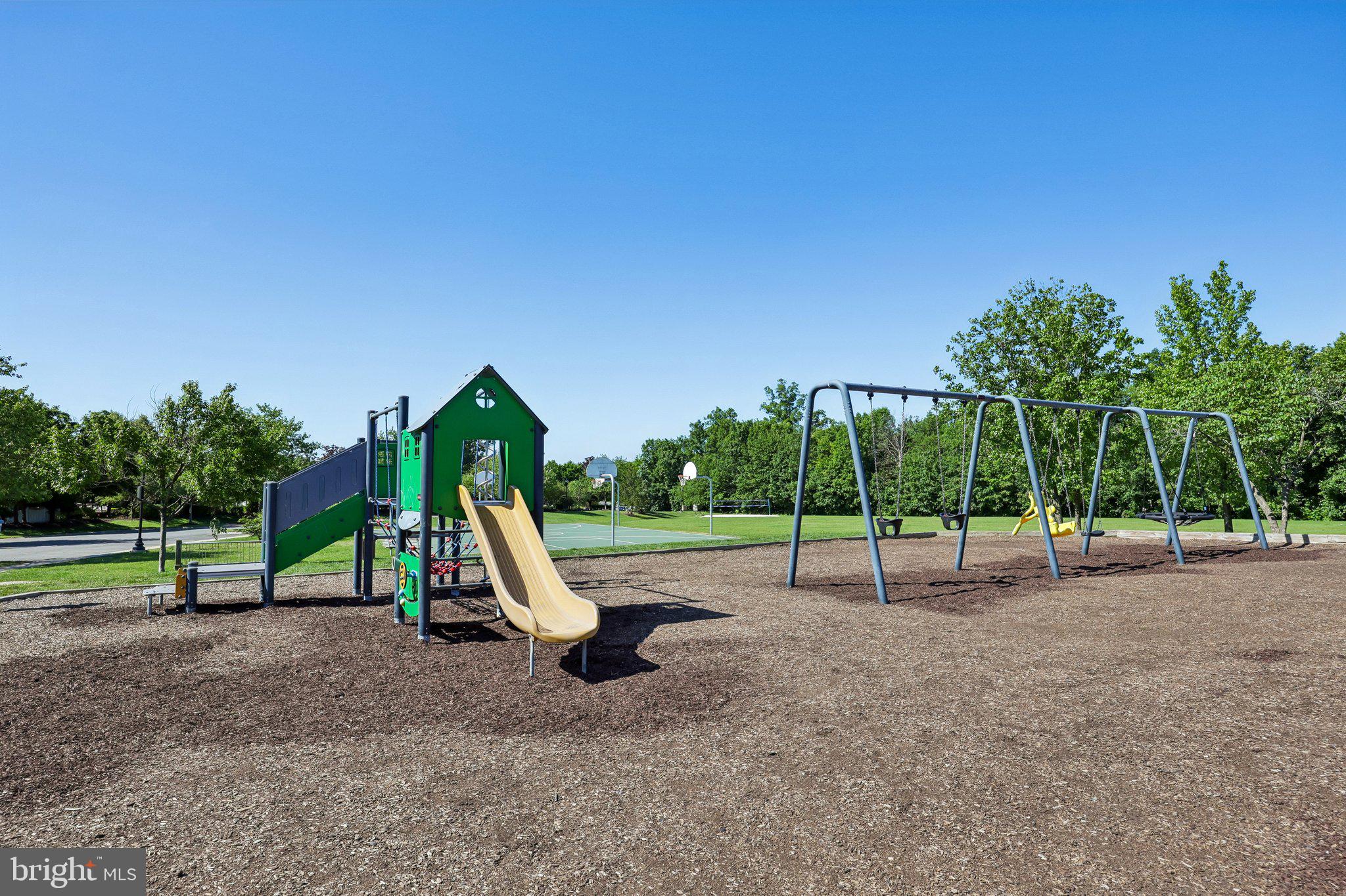 BELMONT COUNTRY CLUB - Residential