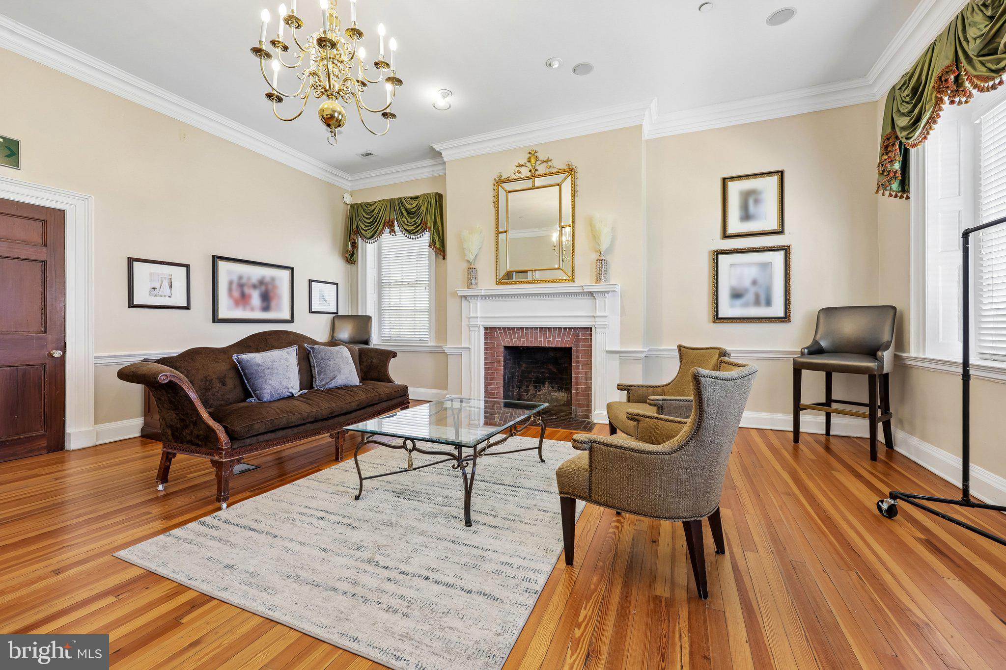 BELMONT COUNTRY CLUB - Residential