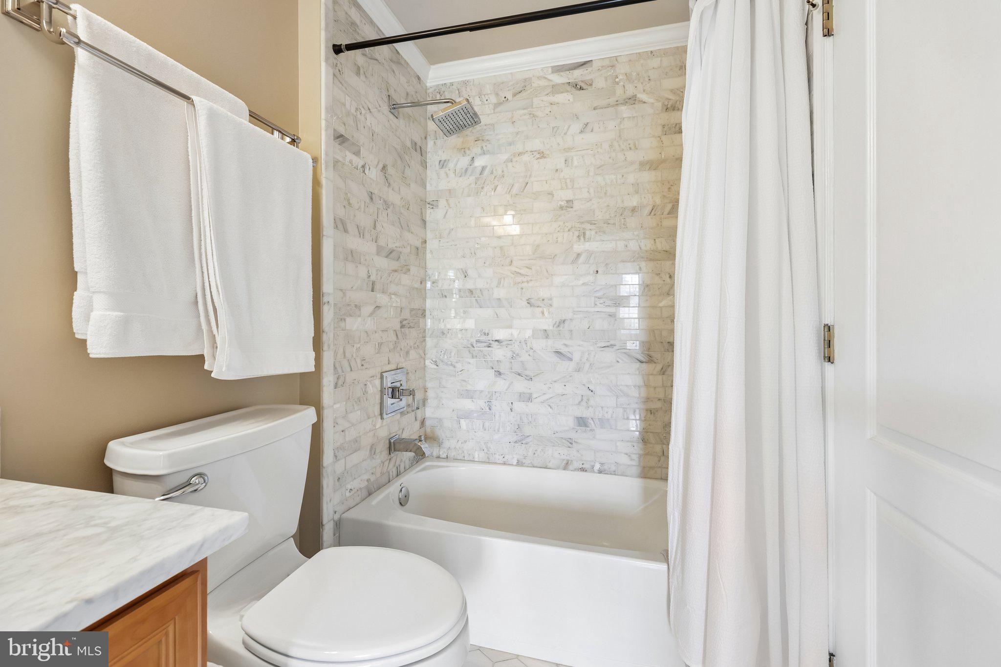 BELMONT COUNTRY CLUB - Residential