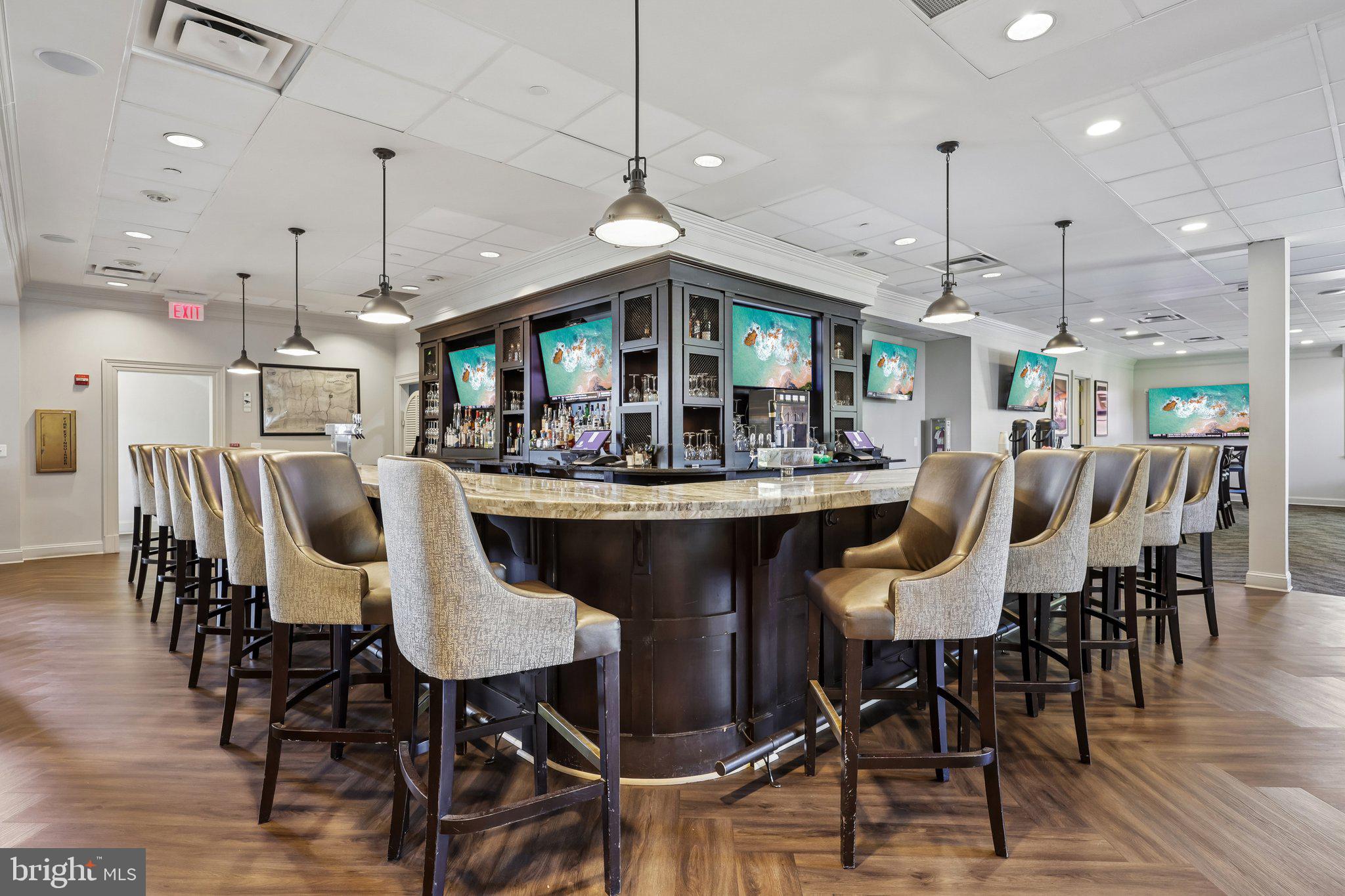 BELMONT COUNTRY CLUB - Residential