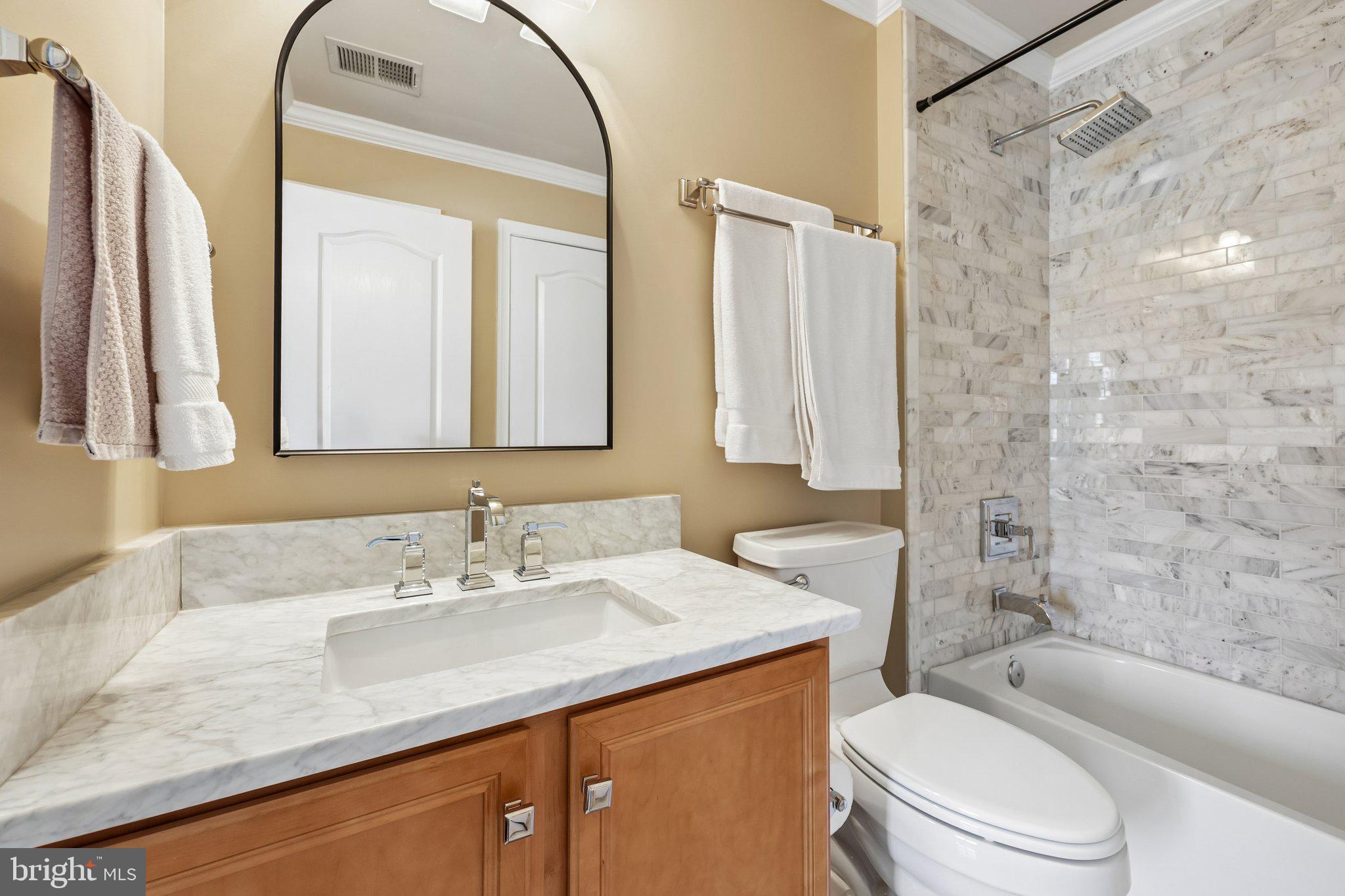 BELMONT COUNTRY CLUB - Residential