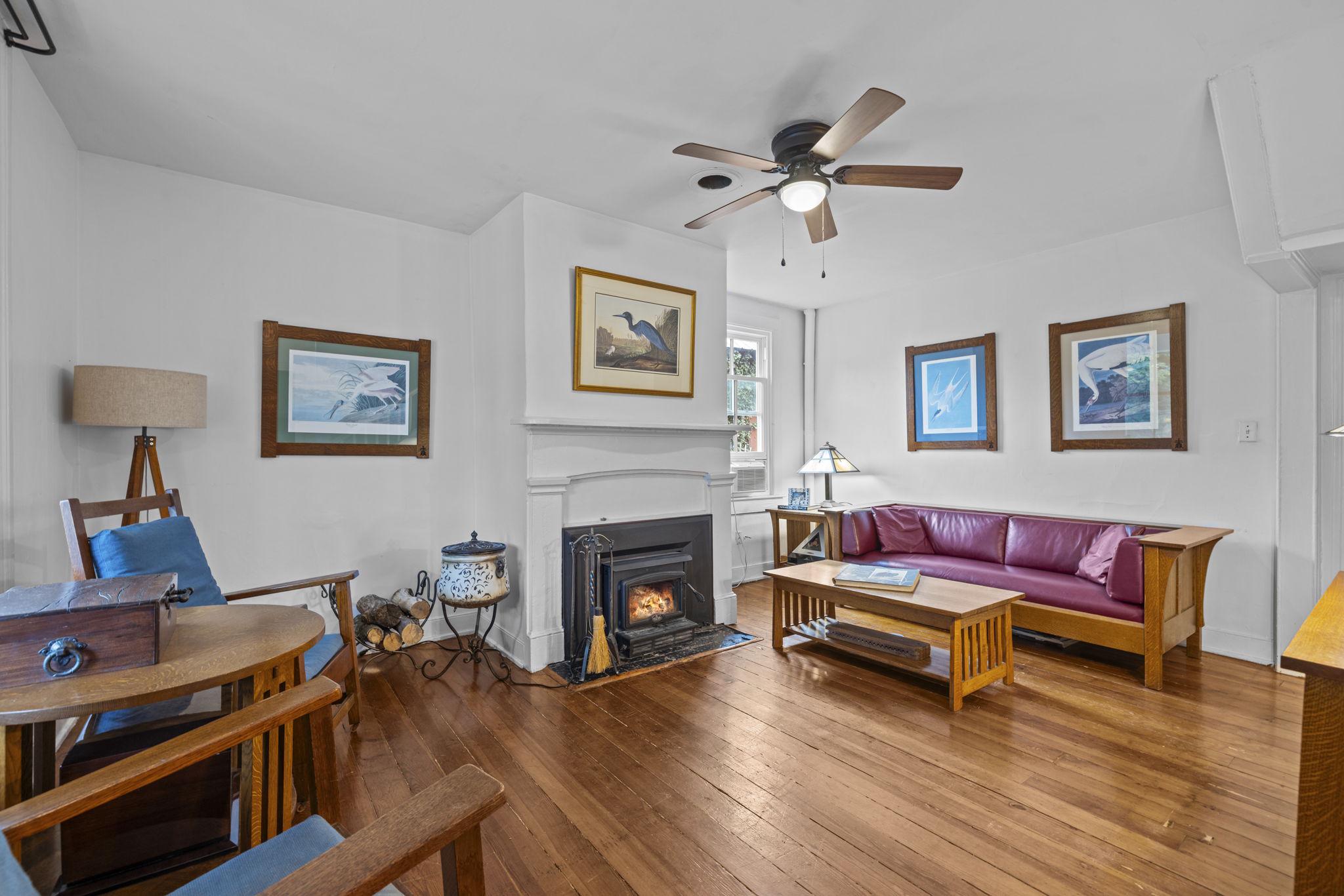 TOWN OF HILLSBORO - Residential