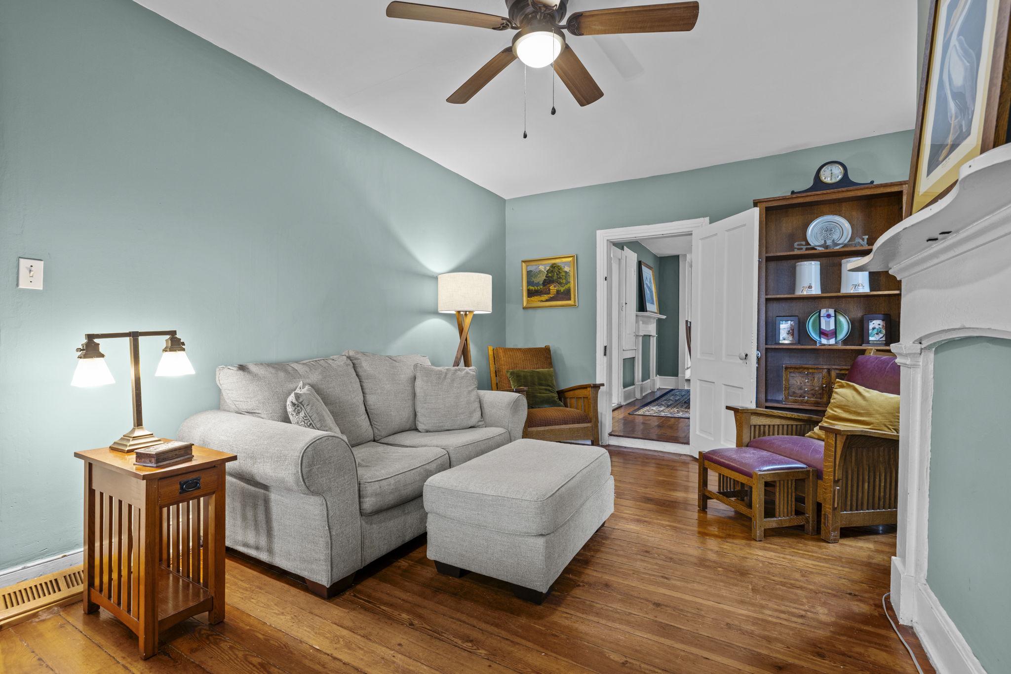 TOWN OF HILLSBORO - Residential