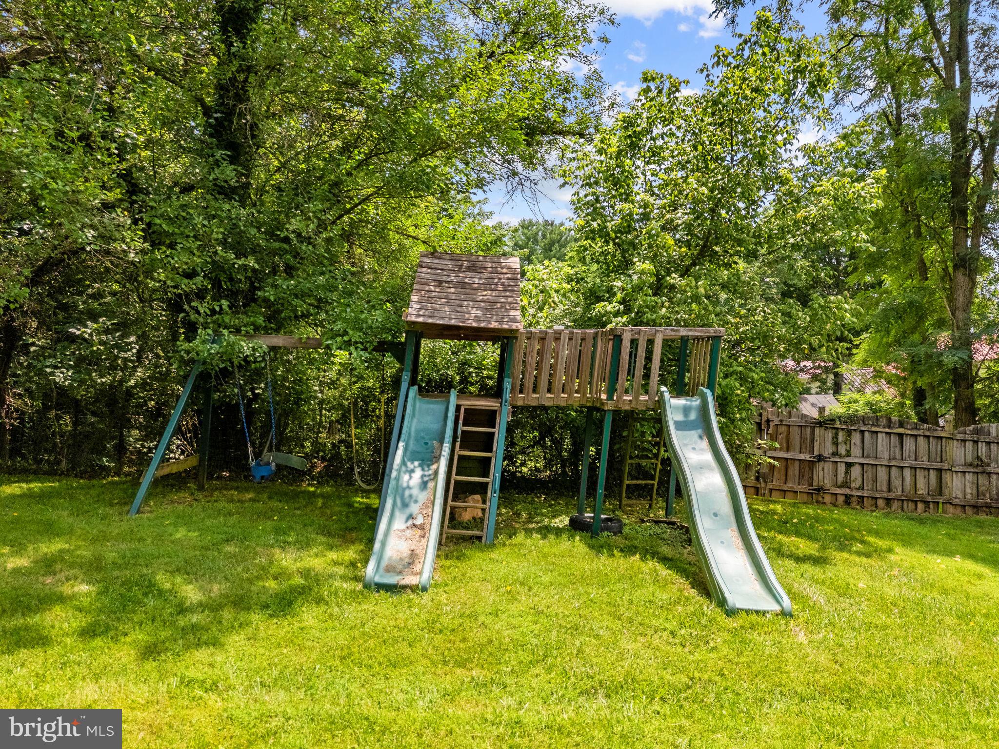 TOWN OF HILLSBORO - Residential