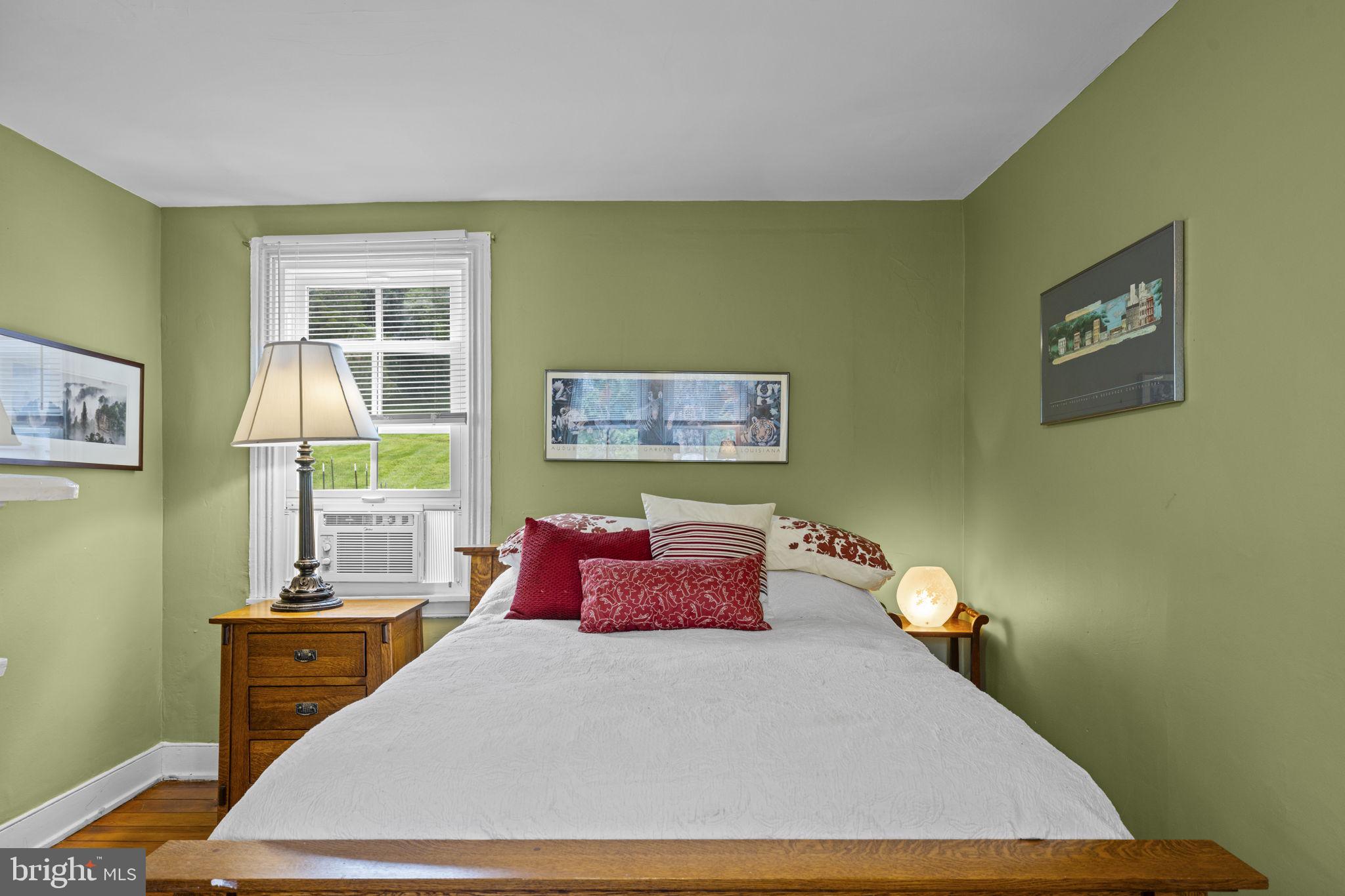 TOWN OF HILLSBORO - Residential