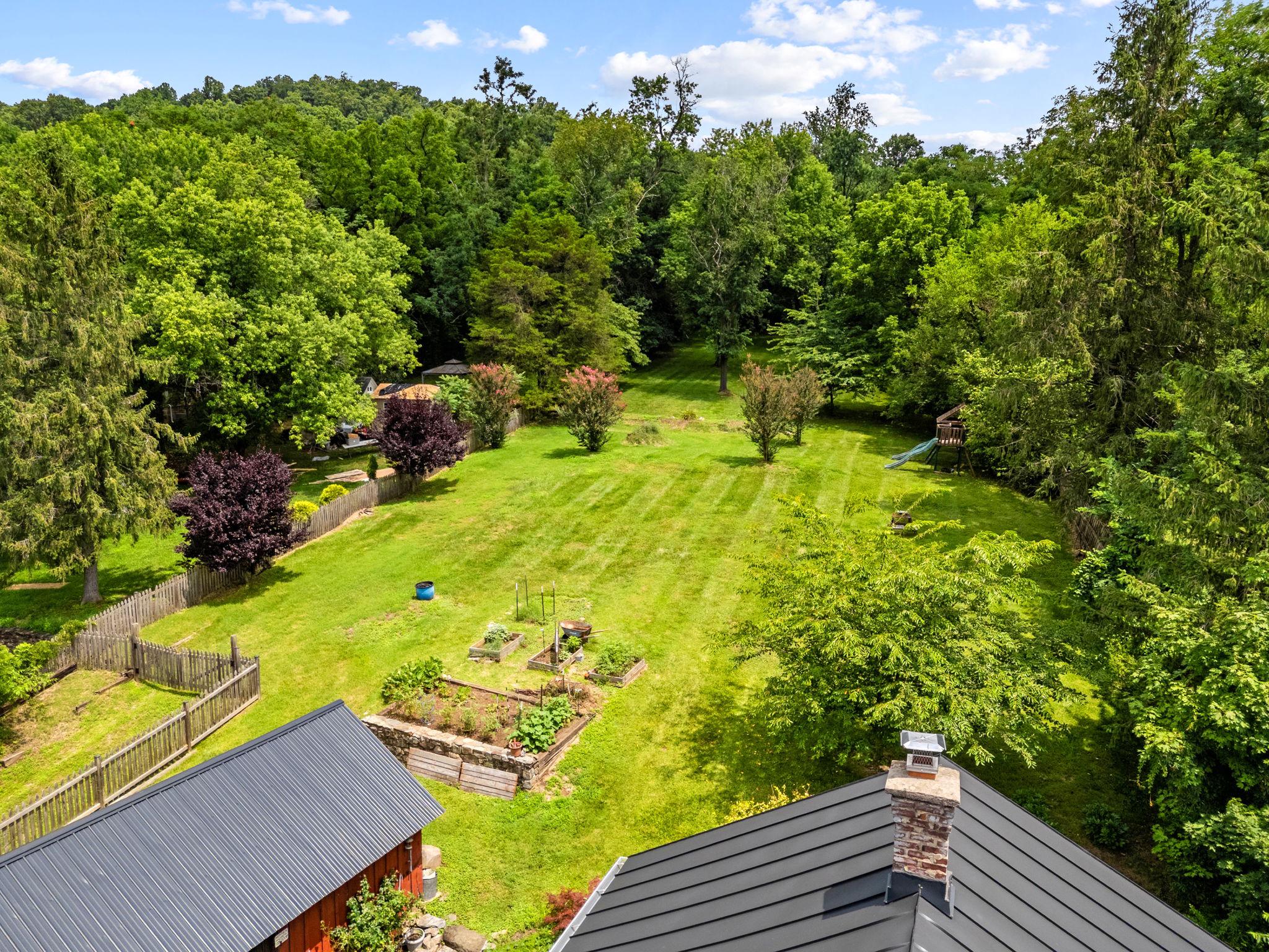TOWN OF HILLSBORO - Residential