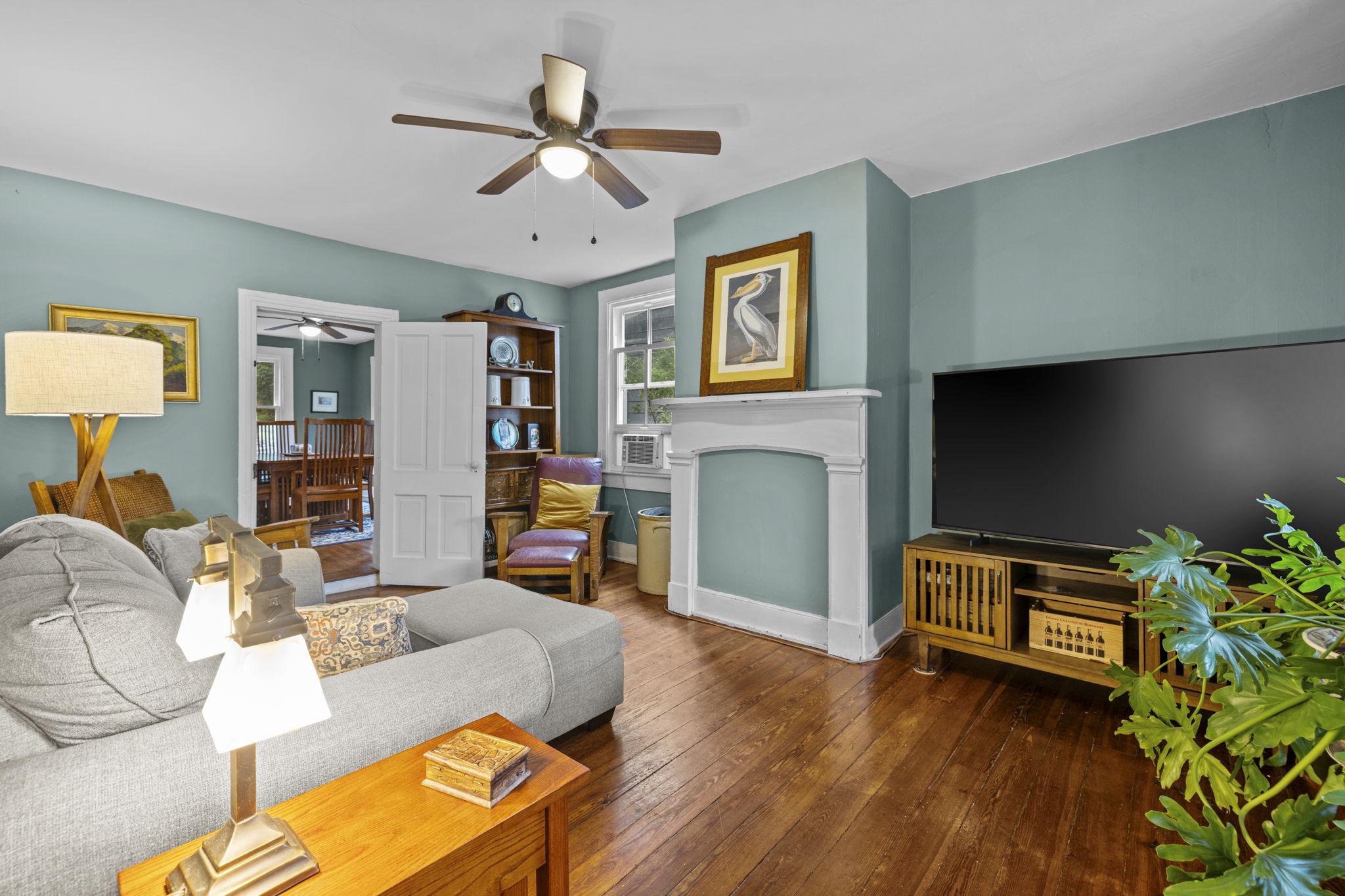 TOWN OF HILLSBORO - Residential