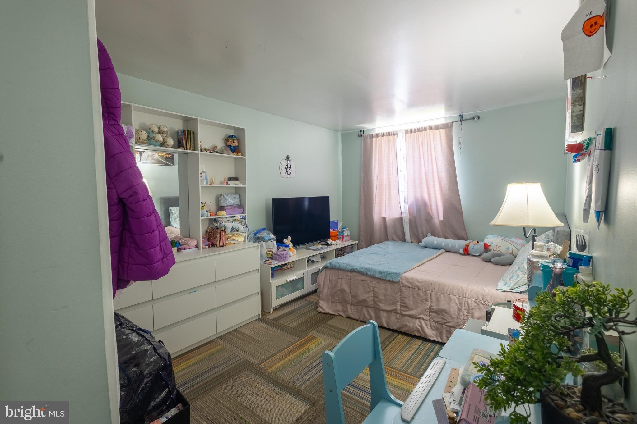 LANDSDOWNE - Residential