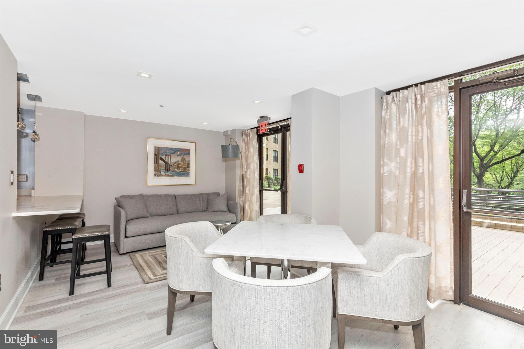 OAK HILL - Residential Lease