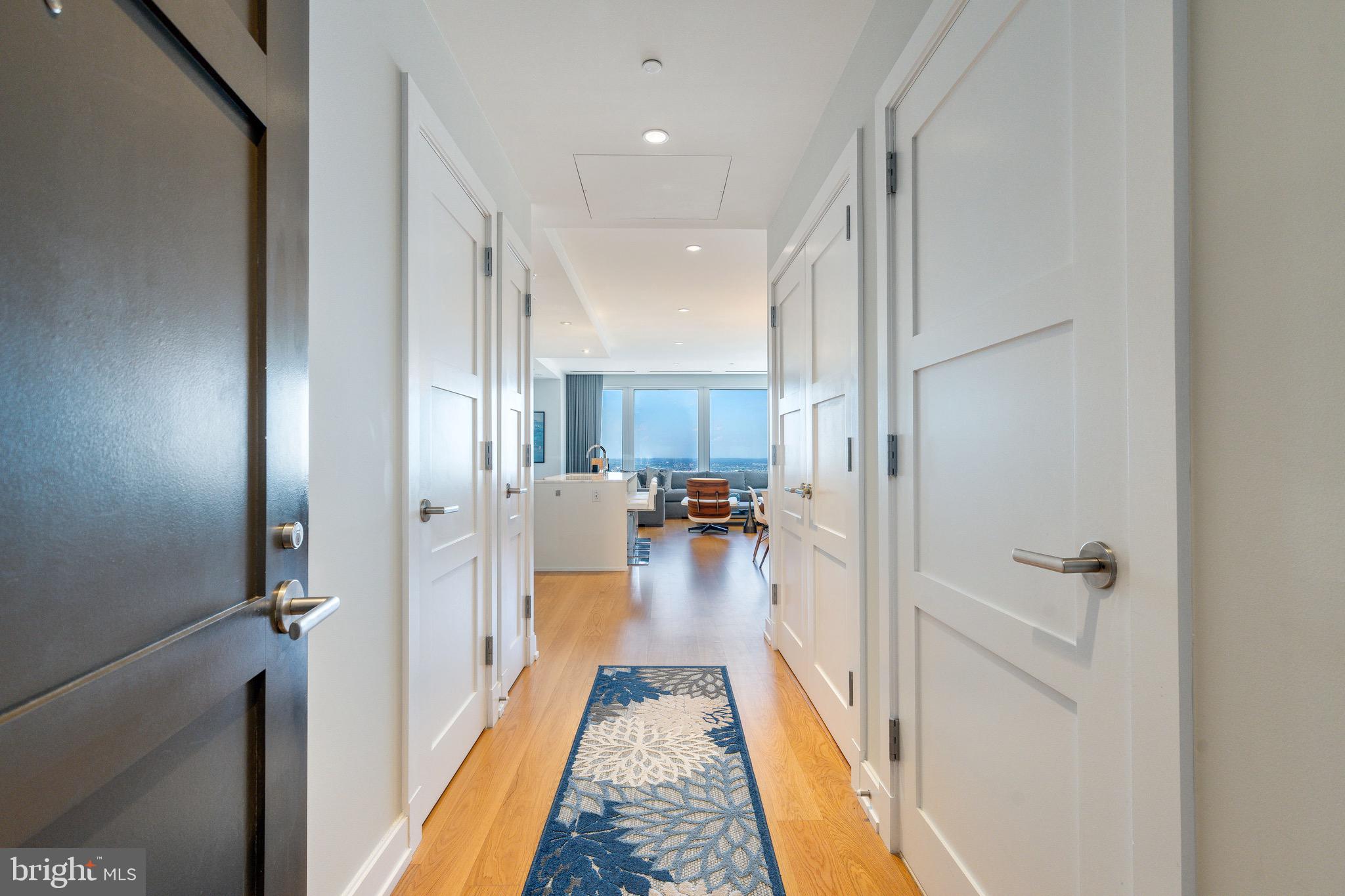 CENTER CITY - Residential