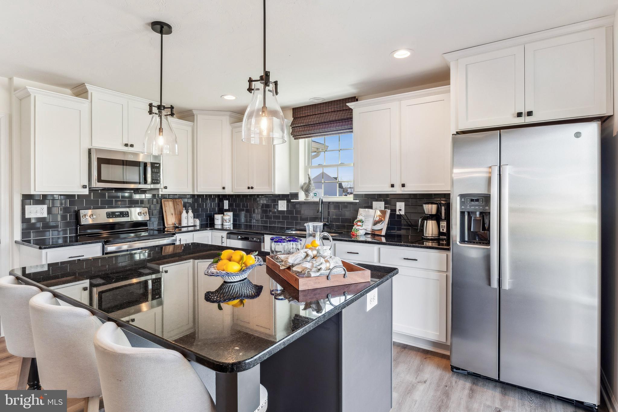 KINGS COURT AT BROWNSTONE - Residential
